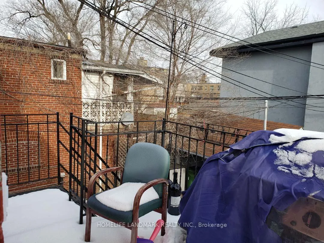 Photo 15 of 1027 Pape Avenue, Toronto, Danforth Village-East York — HOMEH