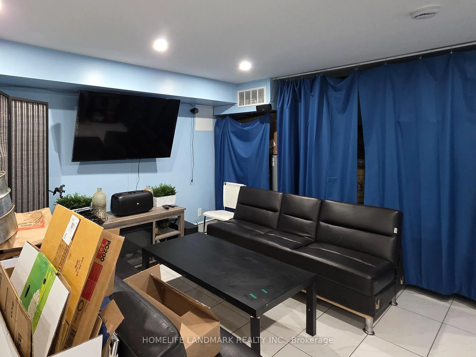 Photo 38 of 1027 Pape Avenue, Toronto, Danforth Village-East York — HOMEH