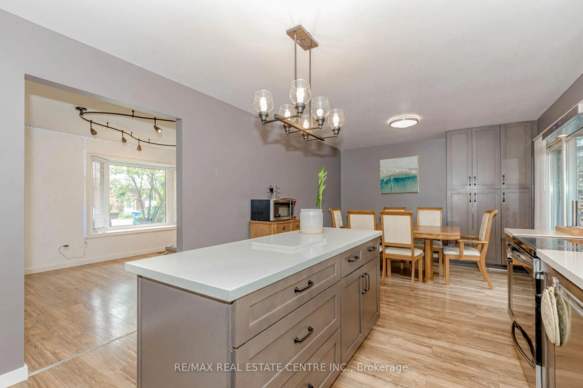Photo 14 of 14 Pine Court, Southgate — HOMEH
