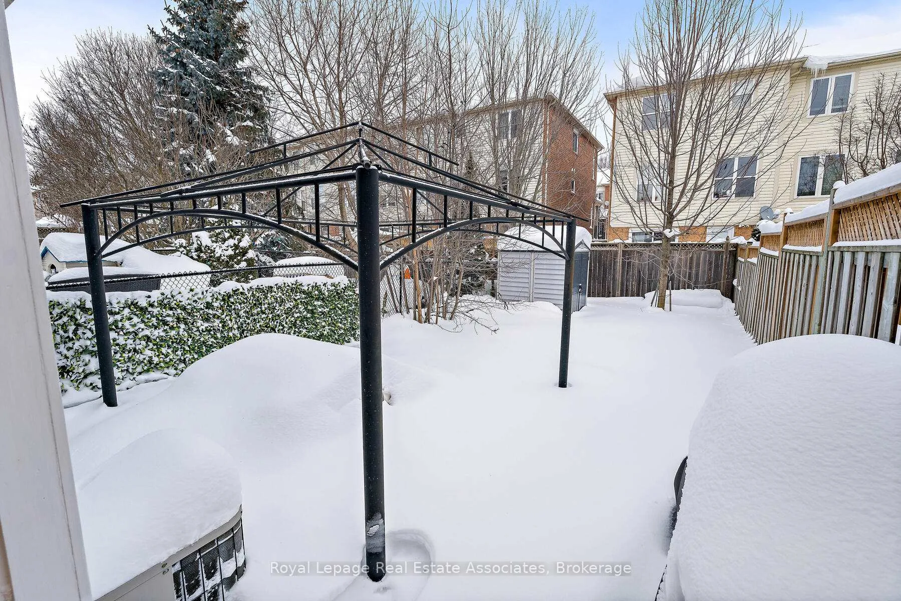 Photo 29 of 33 Bradley Drive, Halton Hills, Georgetown — HOMEH