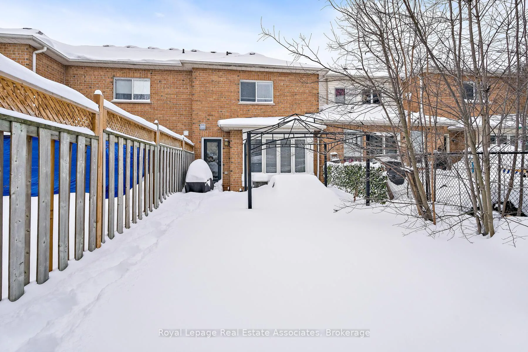 Photo 30 of 33 Bradley Drive, Halton Hills, Georgetown — HOMEH
