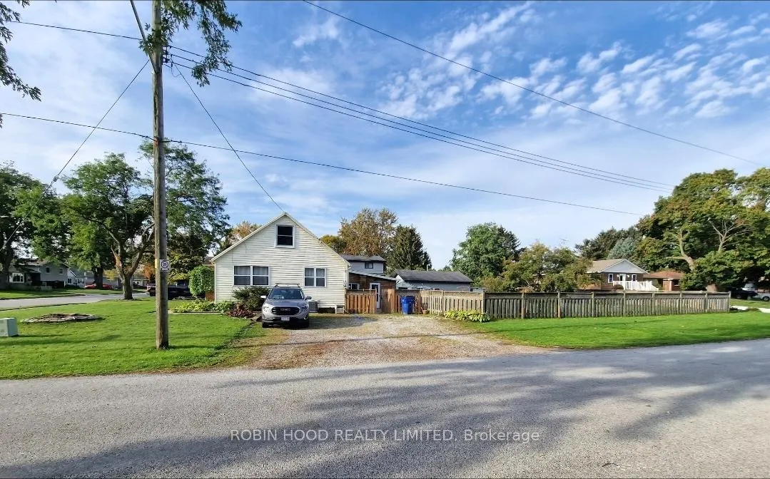 Photo 2 of Unit 323, 323 Mcnaughton Avenue E, Chatham-Kent, Chatham — HOMEH