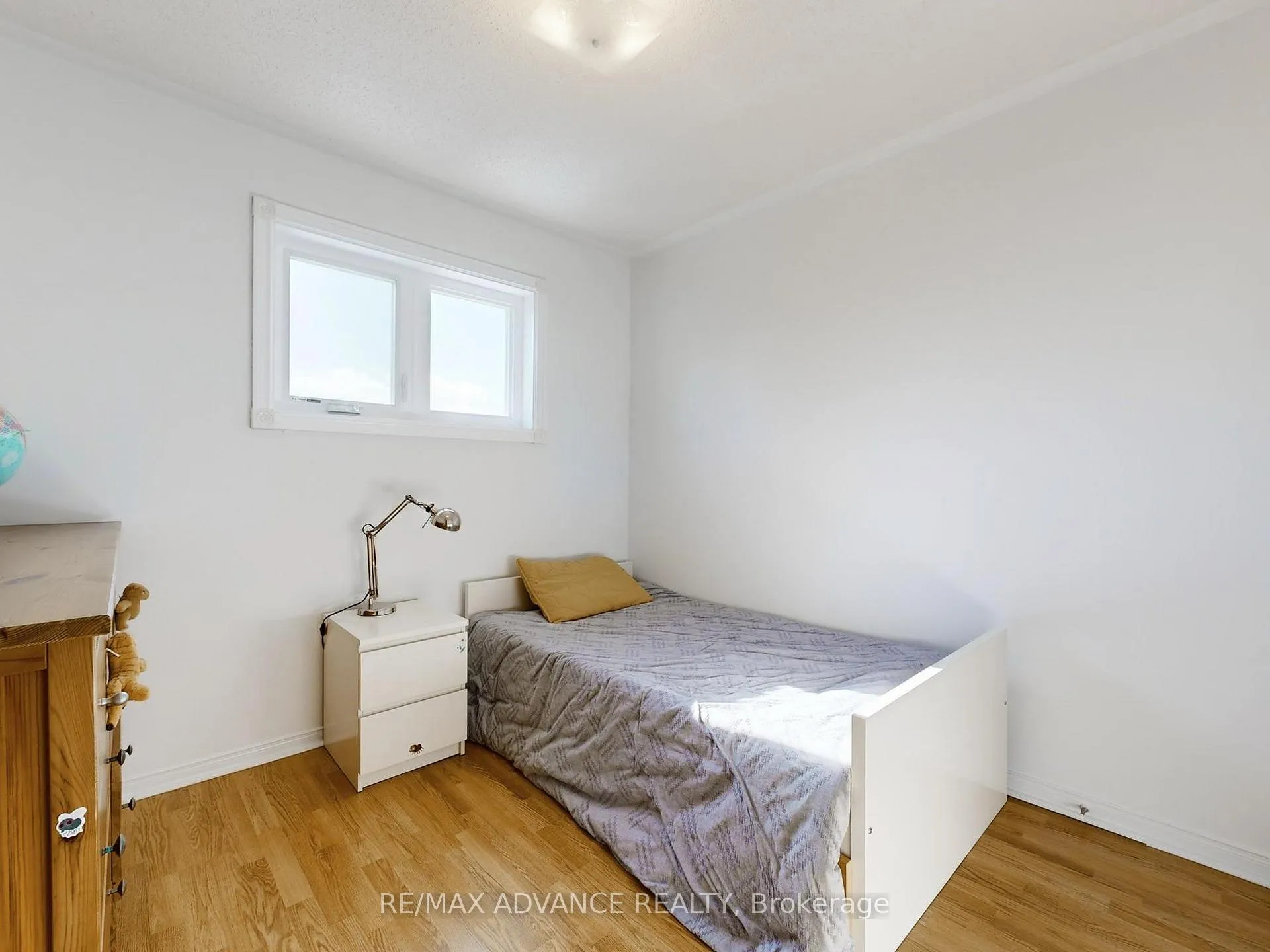 Photo 16 of 67 Kelso Crescent, Vaughan, Maple — HOMEH