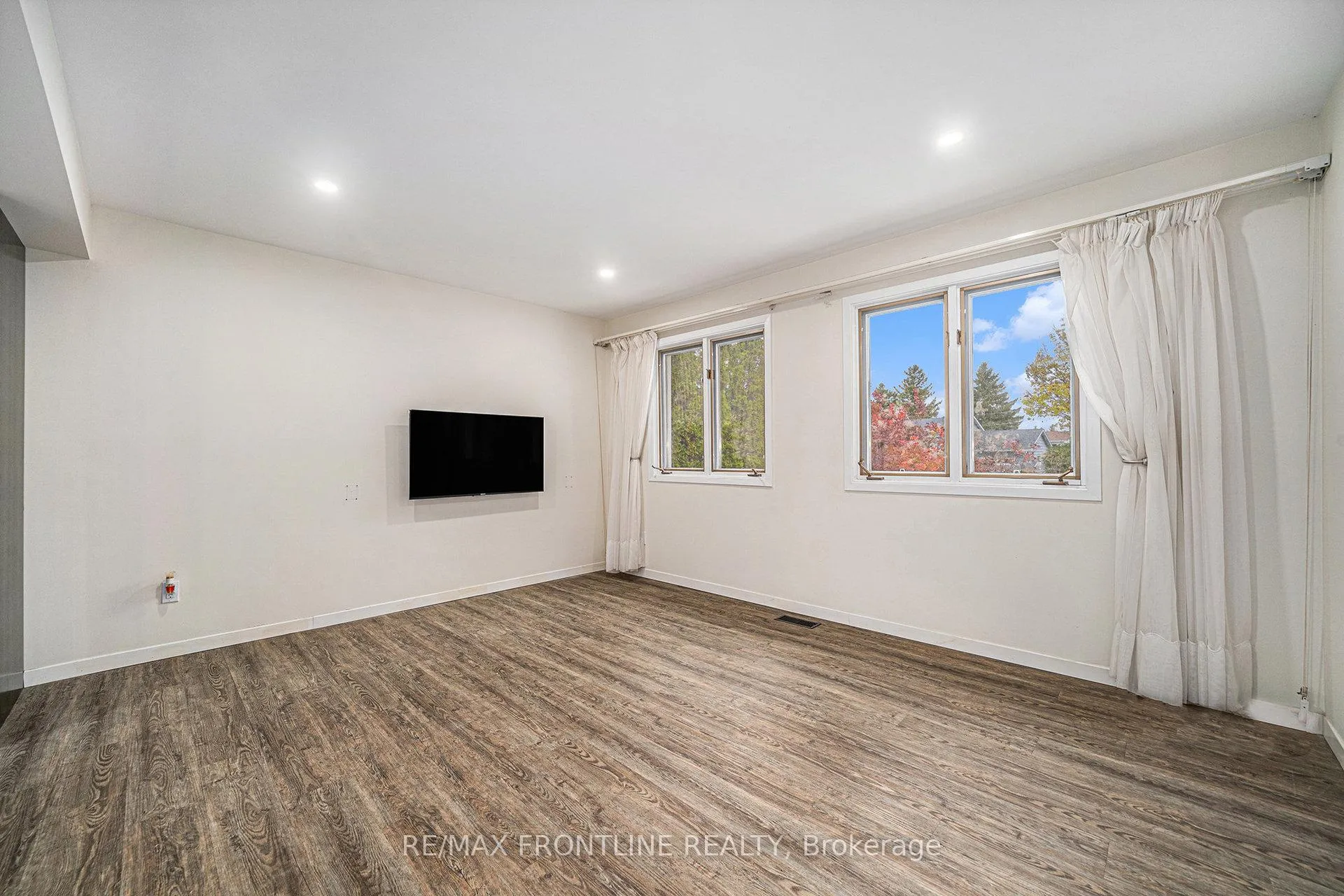 Photo 7 of 12 Morgan Avenue, Perth — HOMEH