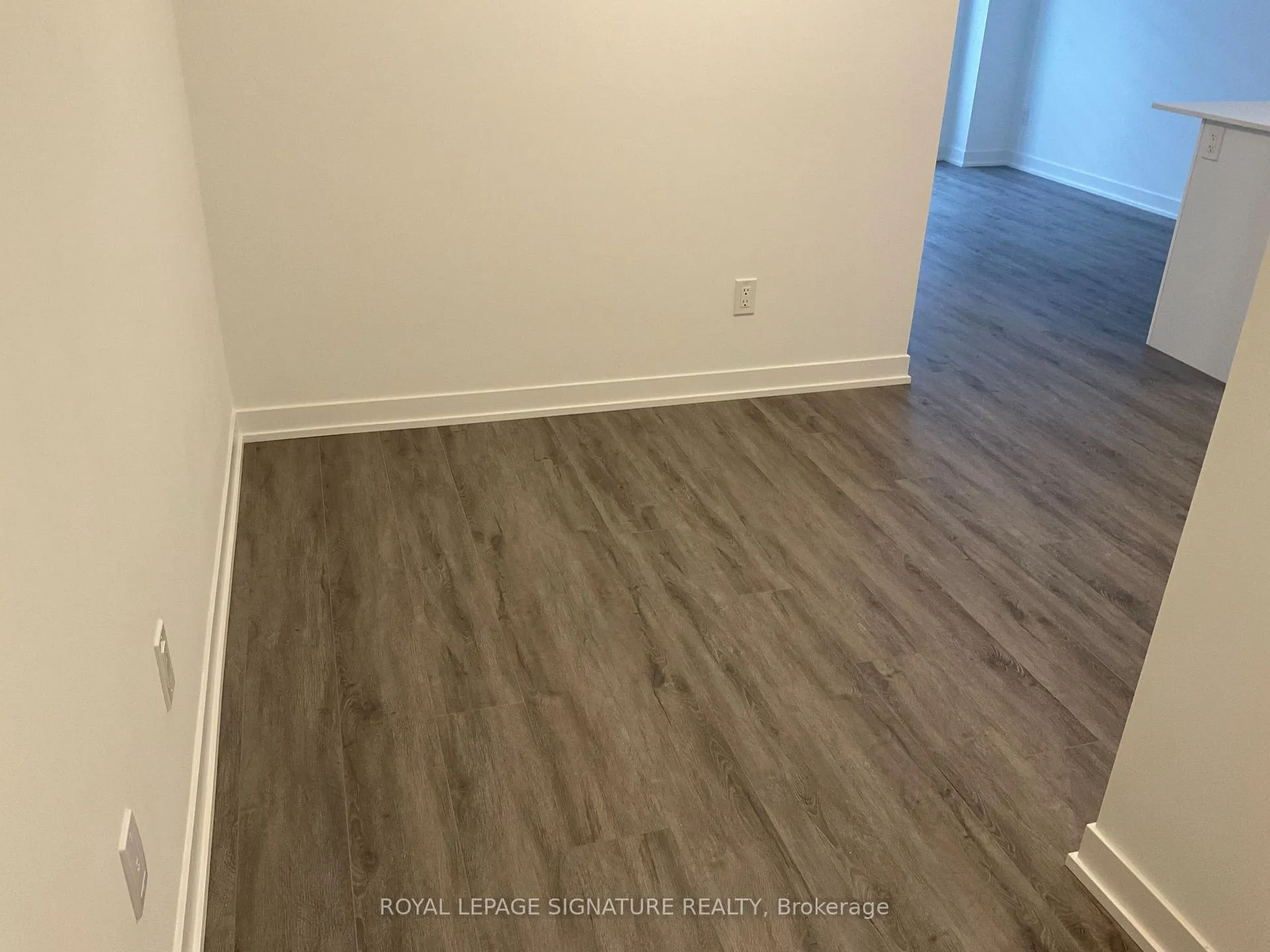 Photo 1 of Unit 4, 16 Marquette Avenue, Toronto, Englemount-Lawrence — HOMEH