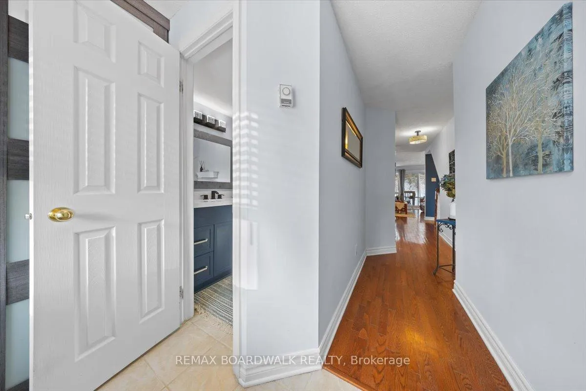 Photo 3 of Unit 6623A, 6623 Bilberry Drive, Ottawa, Convent Glen North — HOMEH