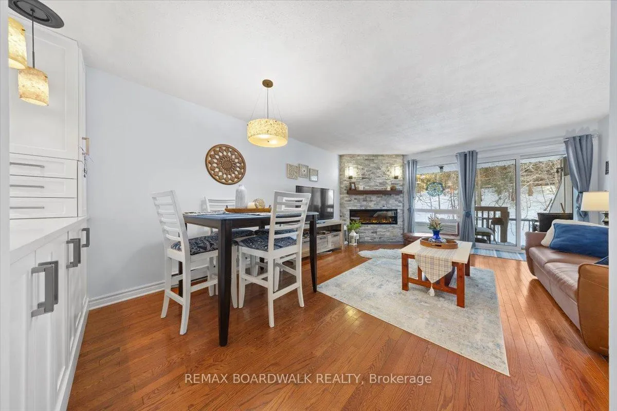 Photo 11 of Unit 6623A, 6623 Bilberry Drive, Ottawa, Convent Glen North — HOMEH