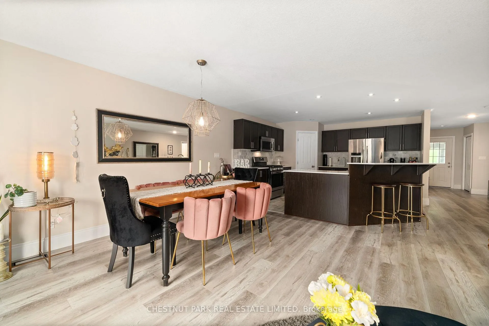 Photo 8 of 140 Islandview Drive, Loyalist, Amherstview — HOMEH