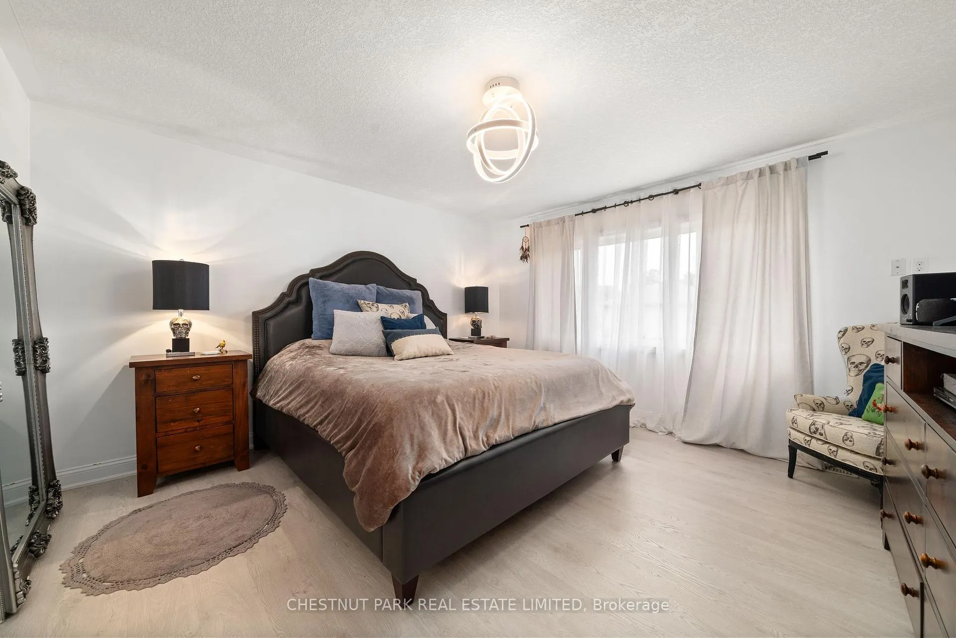 Photo 16 of 140 Islandview Drive, Loyalist, Amherstview — HOMEH
