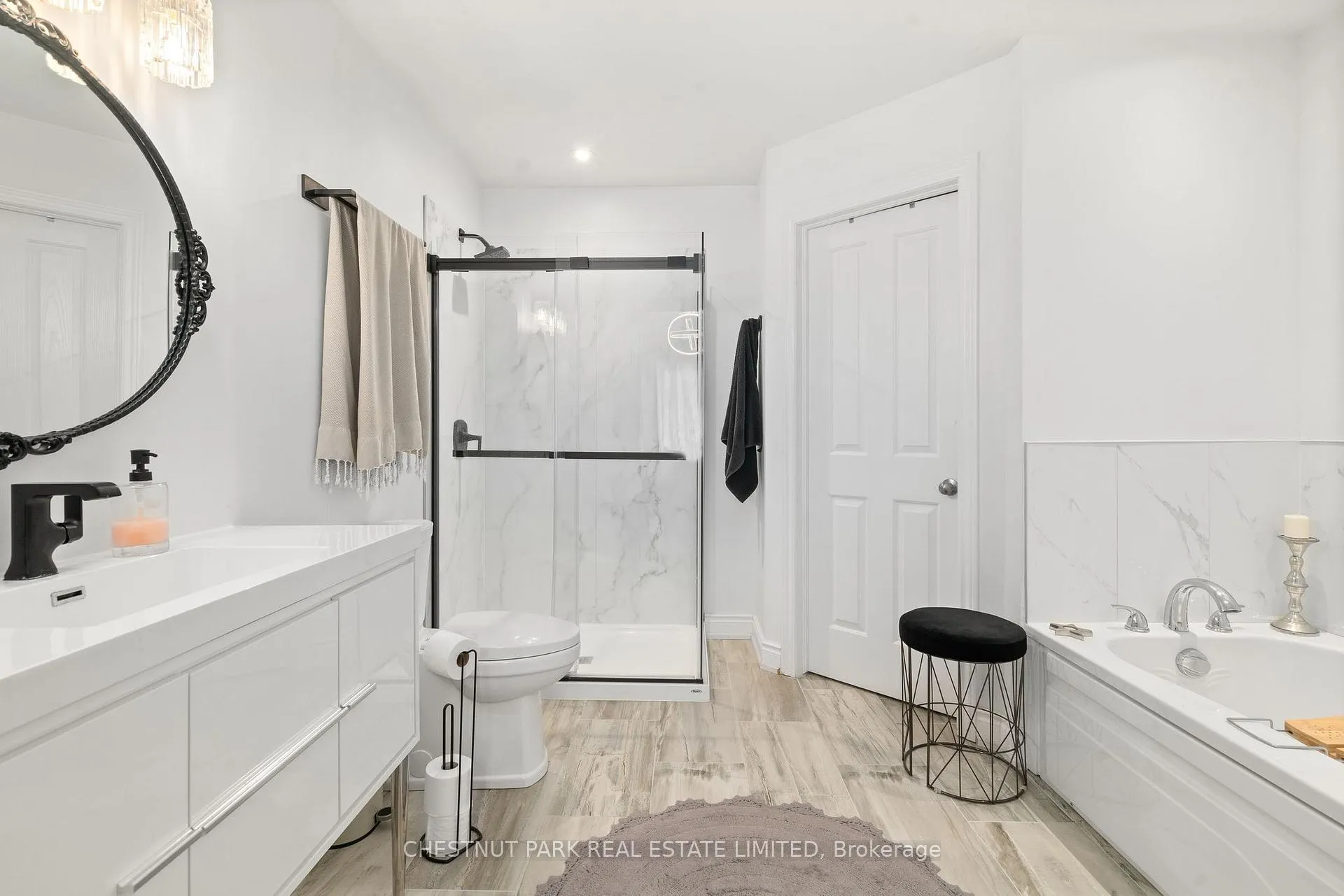 Photo 17 of 140 Islandview Drive, Loyalist, Amherstview — HOMEH