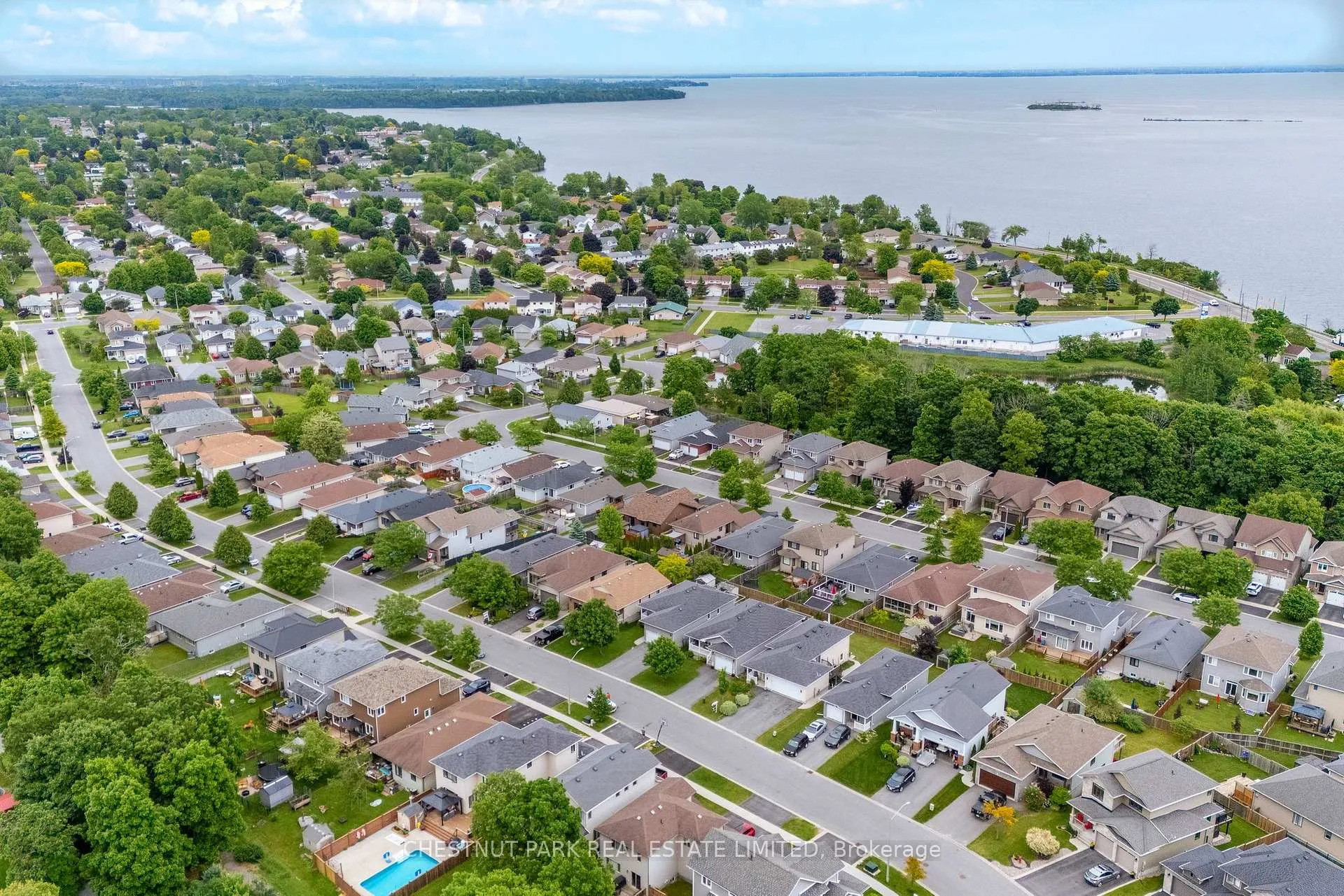 Photo 39 of 140 Islandview Drive, Loyalist, Amherstview — HOMEH
