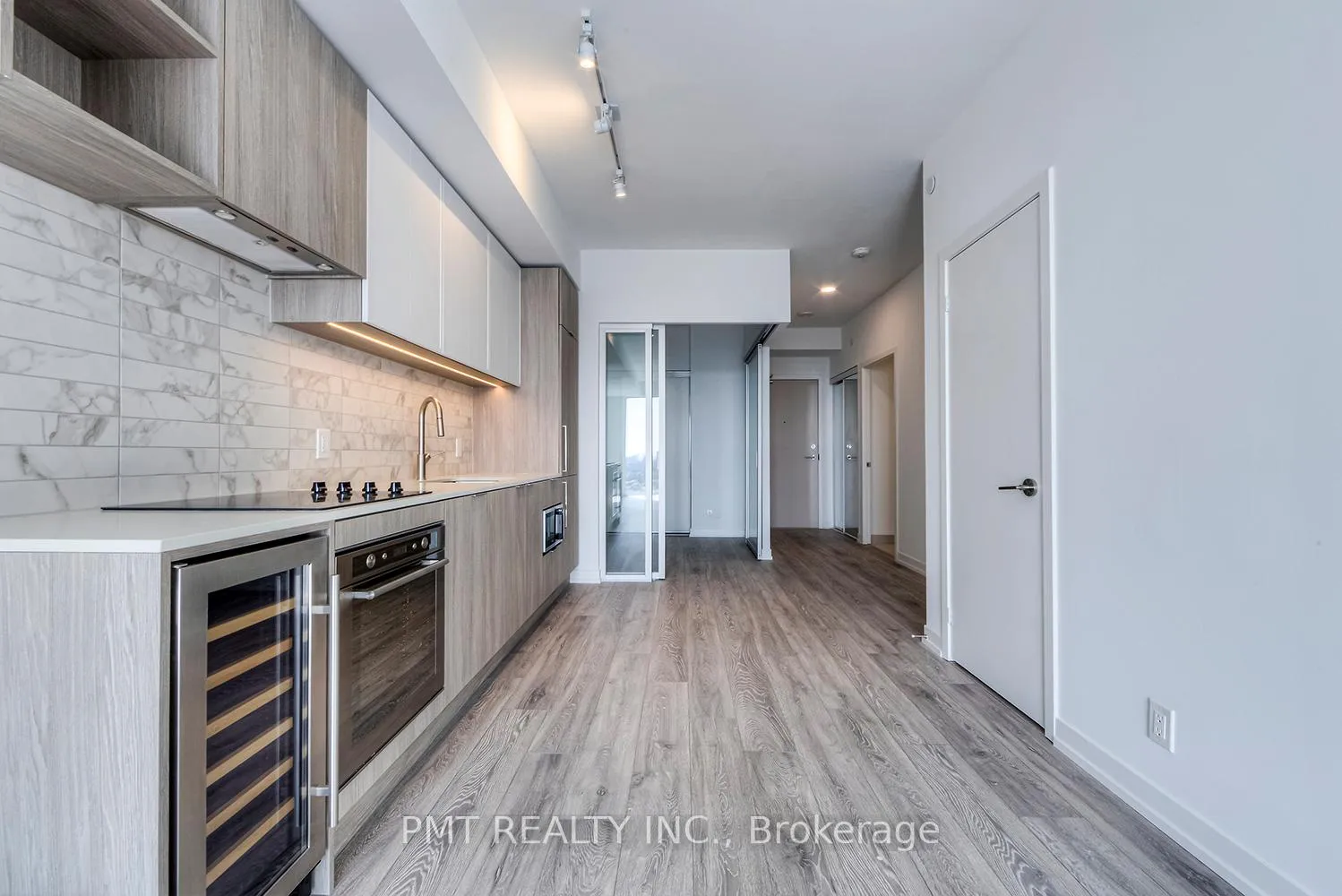 Photo 6 of Unit 1703, 2020 Bathurst Street, Toronto, Humewood-Cedarvale — HOMEH
