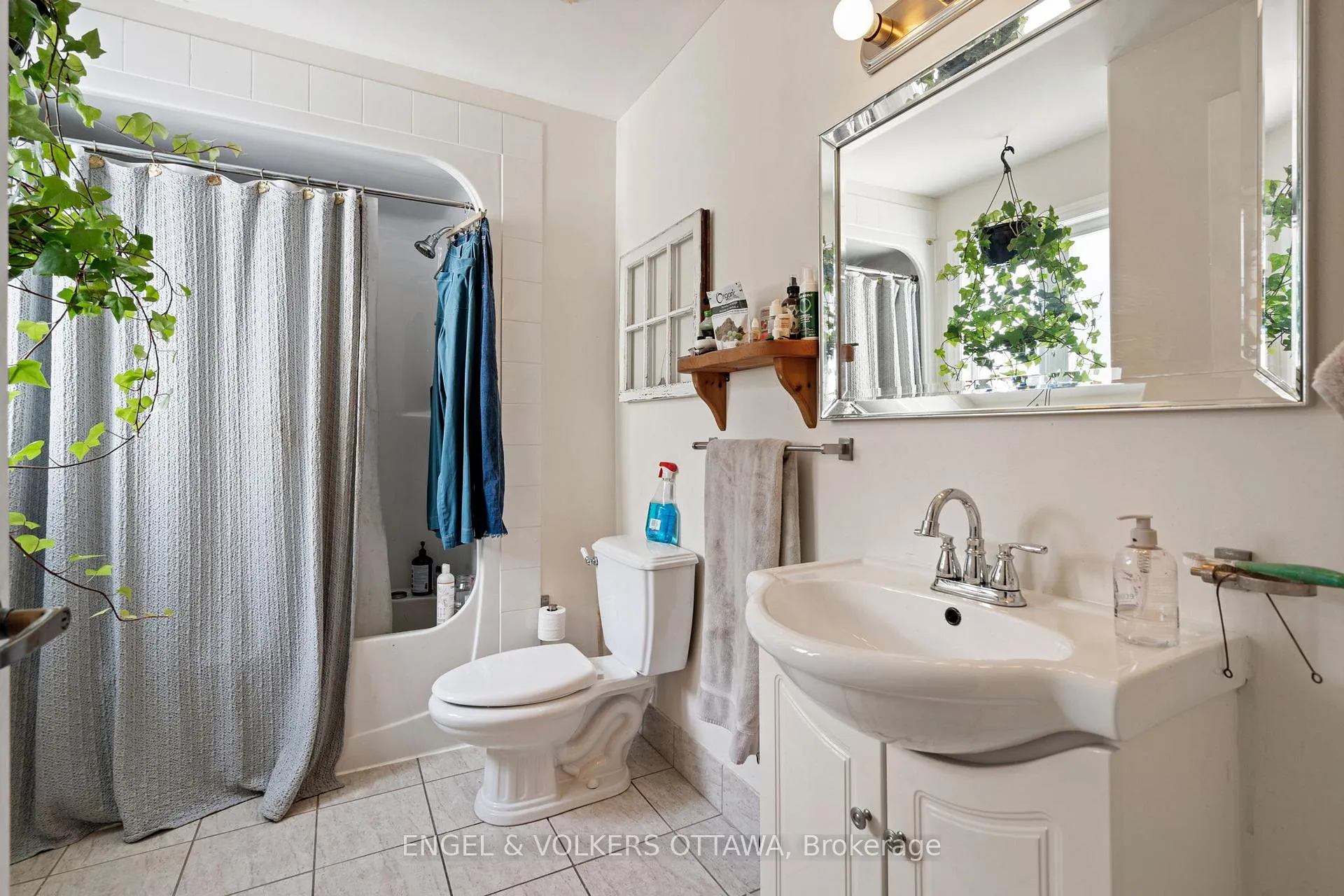 Photo 17 of Unit A & B, 116 Cambridge Street, Ottawa, West Centre Town — HOMEH
