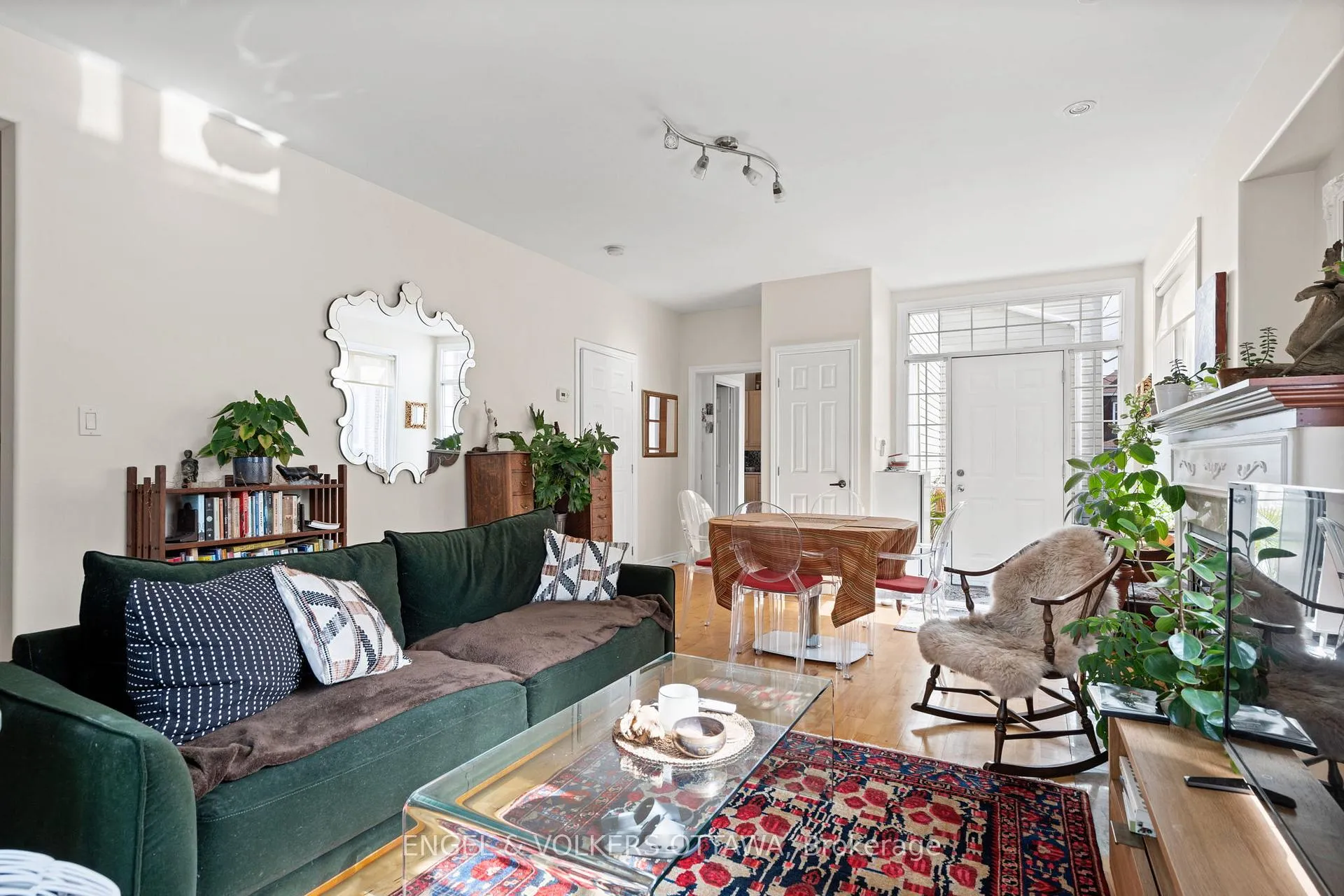 Photo 18 of Unit A & B, 116 Cambridge Street, Ottawa, West Centre Town — HOMEH