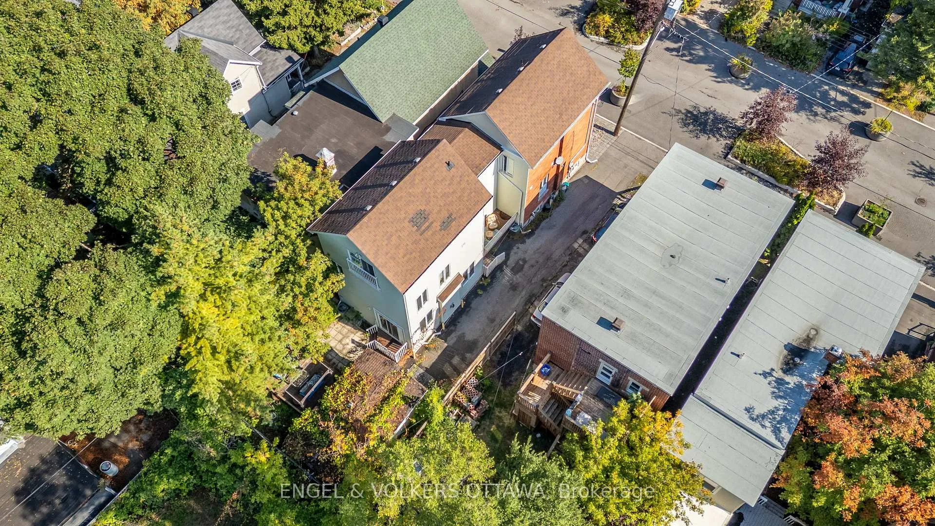 Photo 26 of Unit A & B, 116 Cambridge Street, Ottawa, West Centre Town — HOMEH