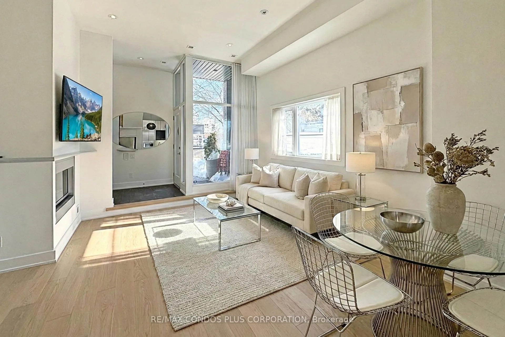 Photo 3 of Unit 113, 483 Dupont Street, Toronto, The Annex — HOMEH