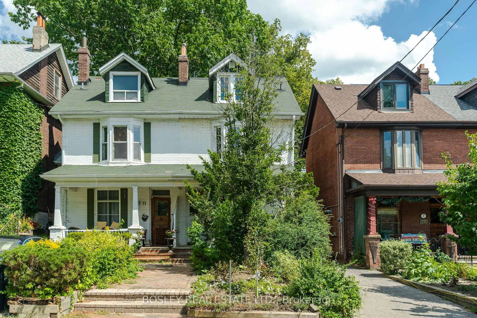 Front of Unit Lower, 9 Hambly Avenue
