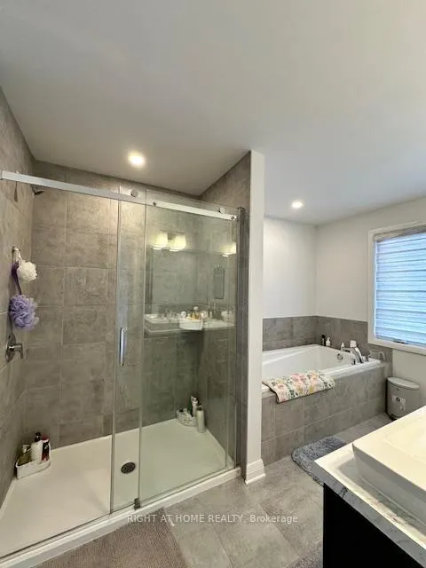 Photo 23 of 26 Stanhope Court, Ottawa, Barrhaven - Stonebridge — HOMEH