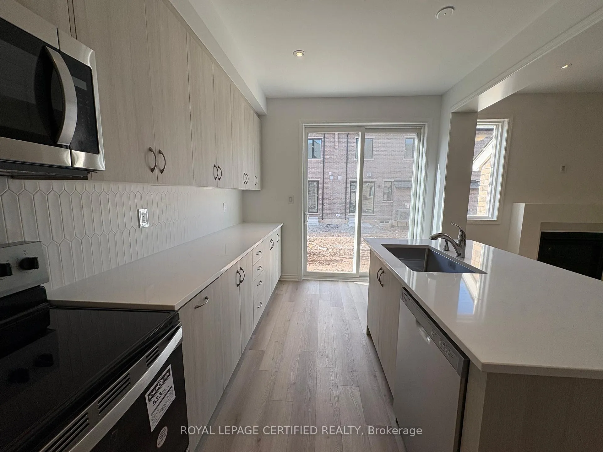Photo 15 of 1368 Copley Court, Milton, Bowes — HOMEH