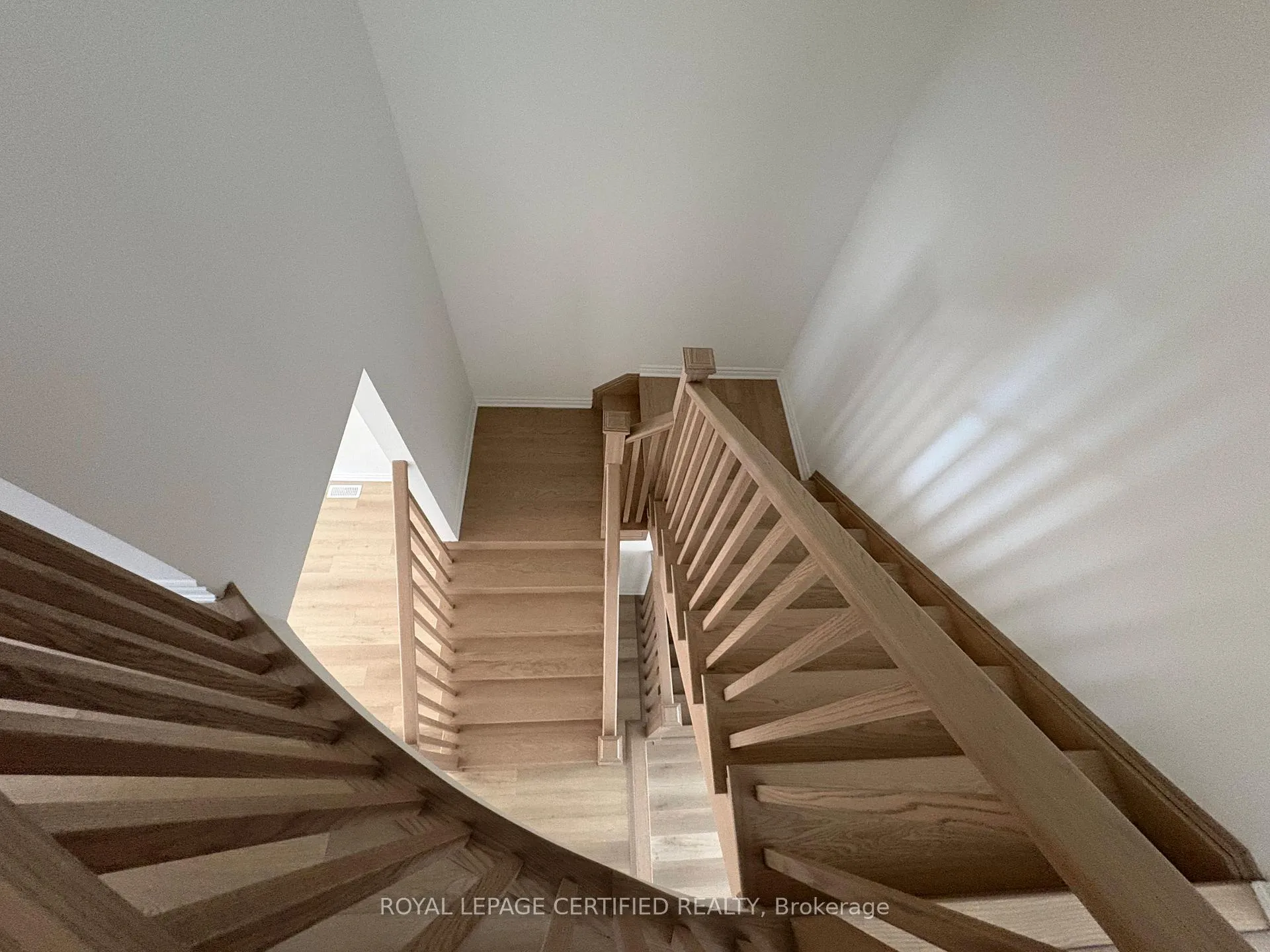 Photo 18 of 1368 Copley Court, Milton, Bowes — HOMEH