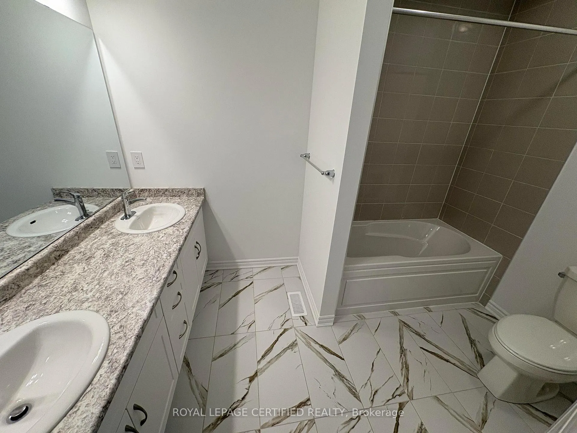 Photo 39 of 1368 Copley Court, Milton, Bowes — HOMEH