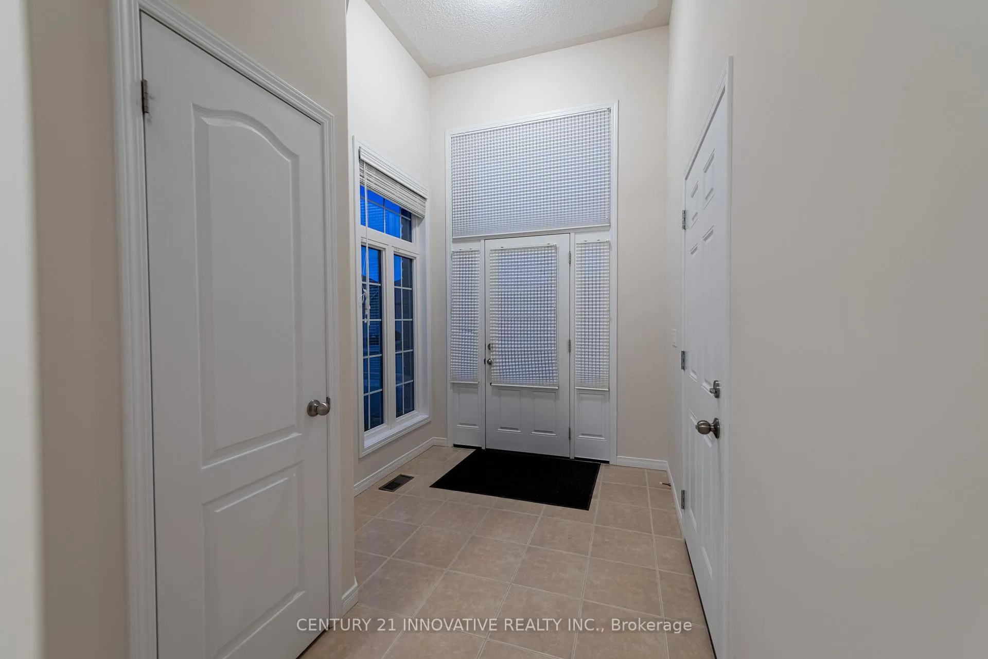 Photo 3 of 941 Avery Avenue, Peterborough, Monaghan Ward 2 — HOMEH