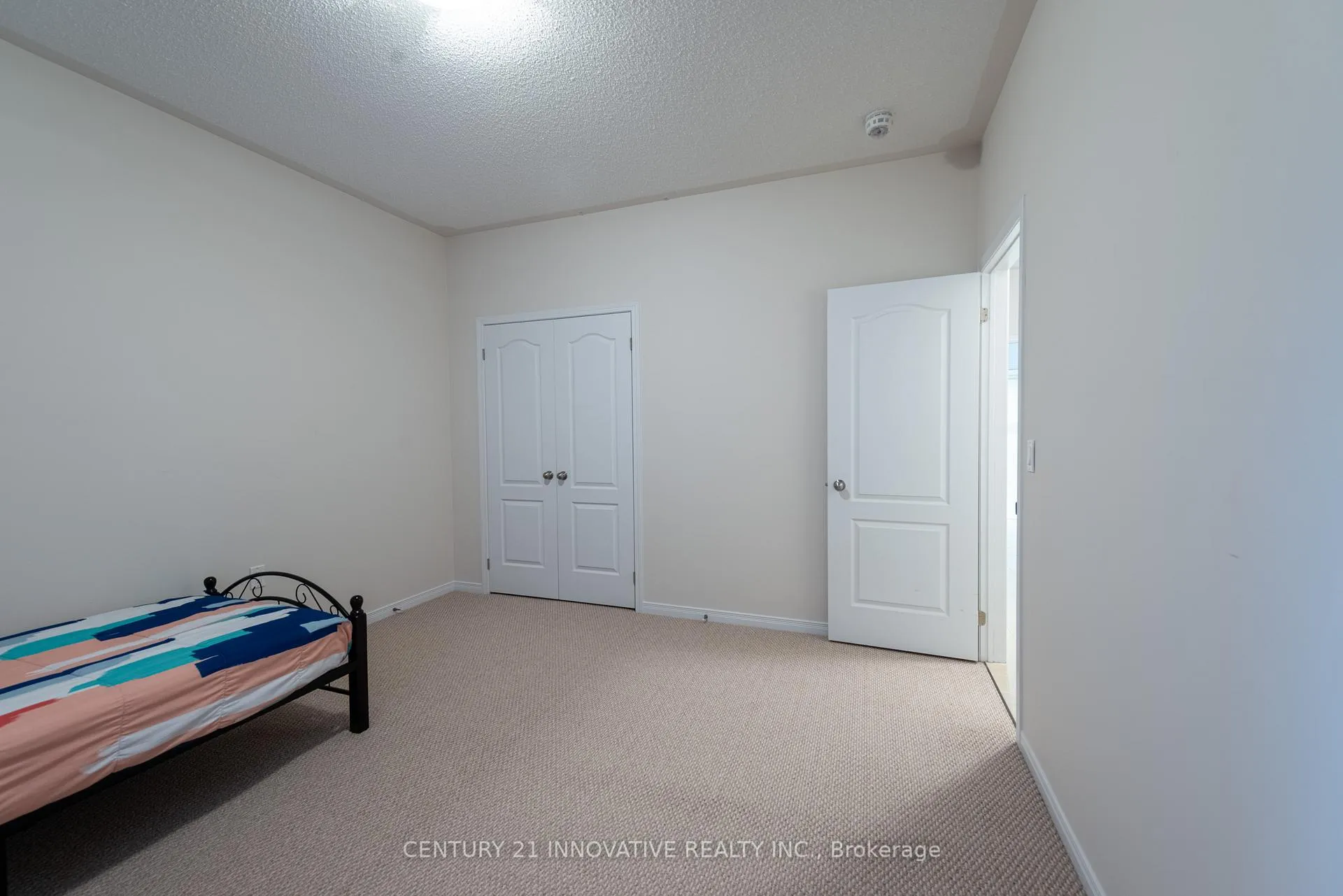 Photo 15 of 941 Avery Avenue, Peterborough, Monaghan Ward 2 — HOMEH