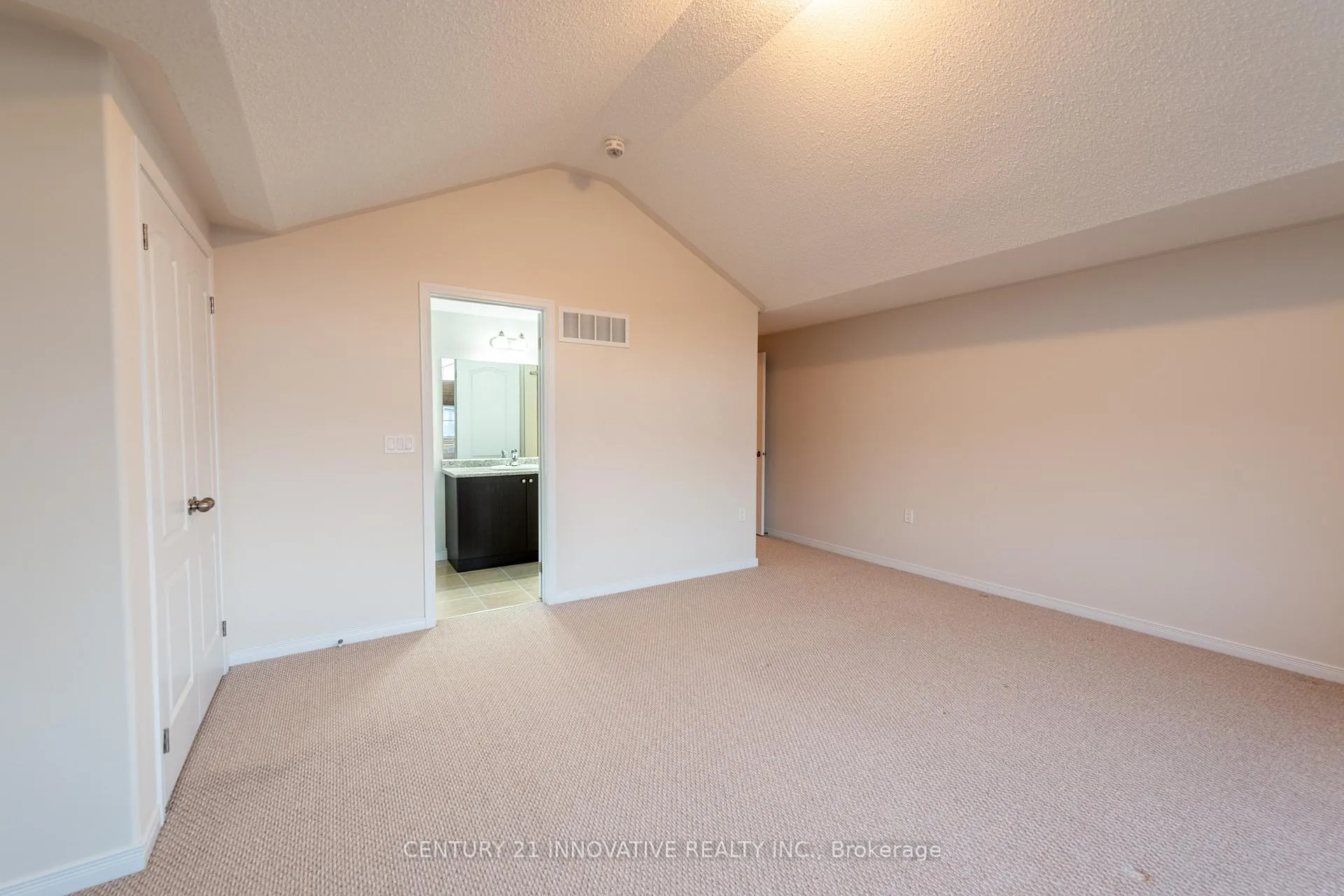 Photo 18 of 941 Avery Avenue, Peterborough, Monaghan Ward 2 — HOMEH