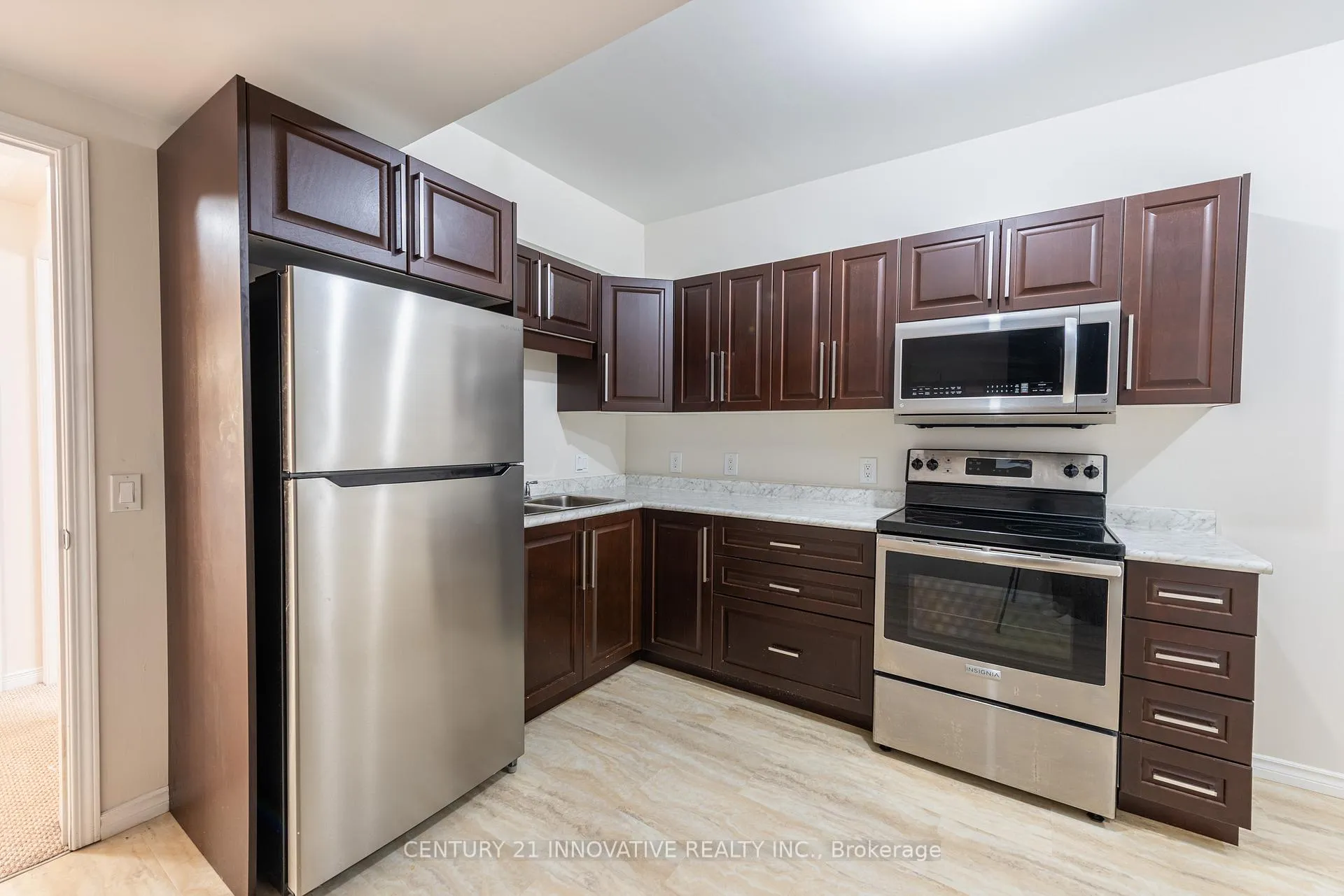 Photo 32 of 941 Avery Avenue, Peterborough, Monaghan Ward 2 — HOMEH