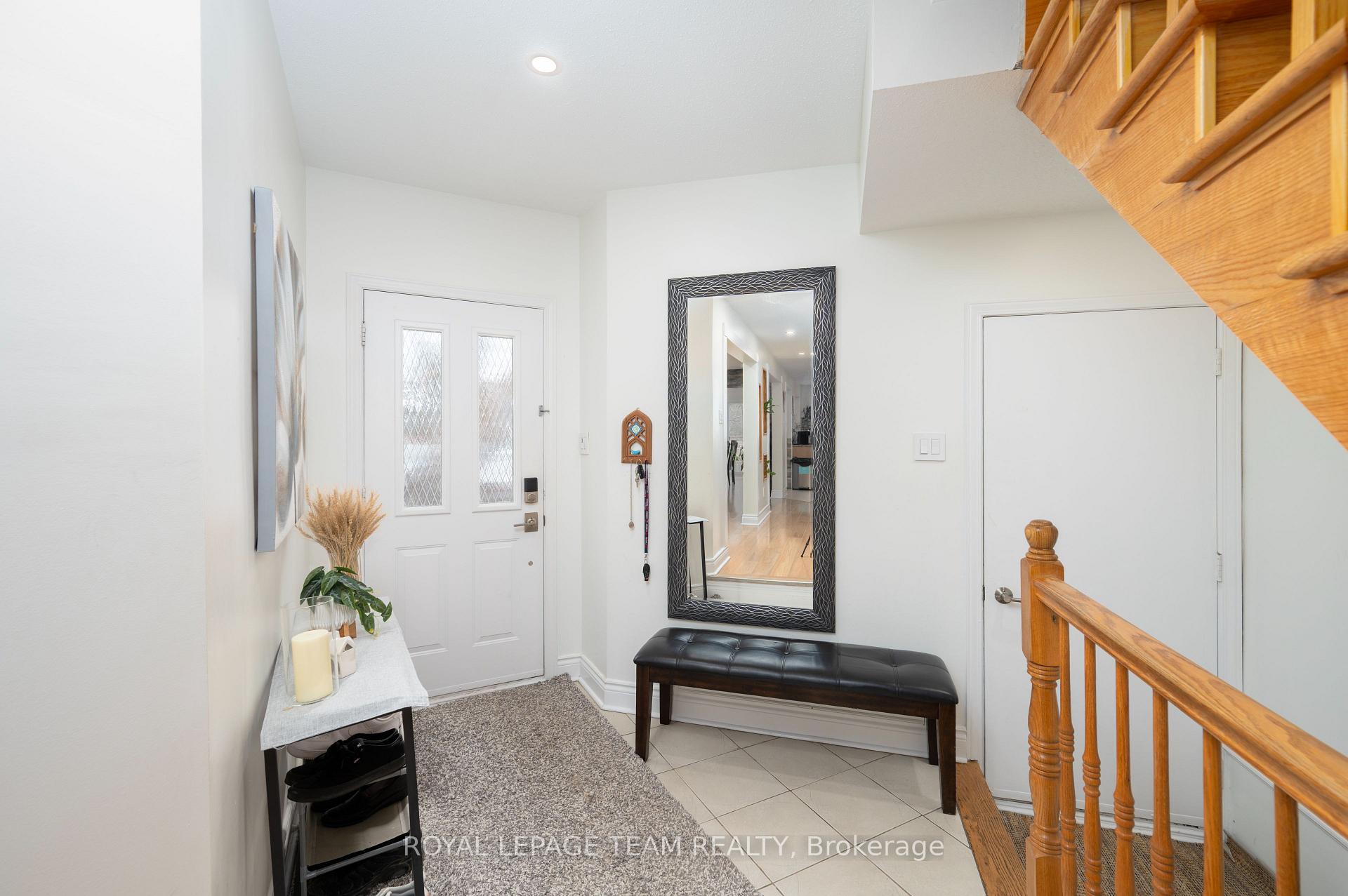 Photo 4 of 53 Havenhurst Crescent, Ottawa, Hunt Club Park/Greenboro — HOMEH