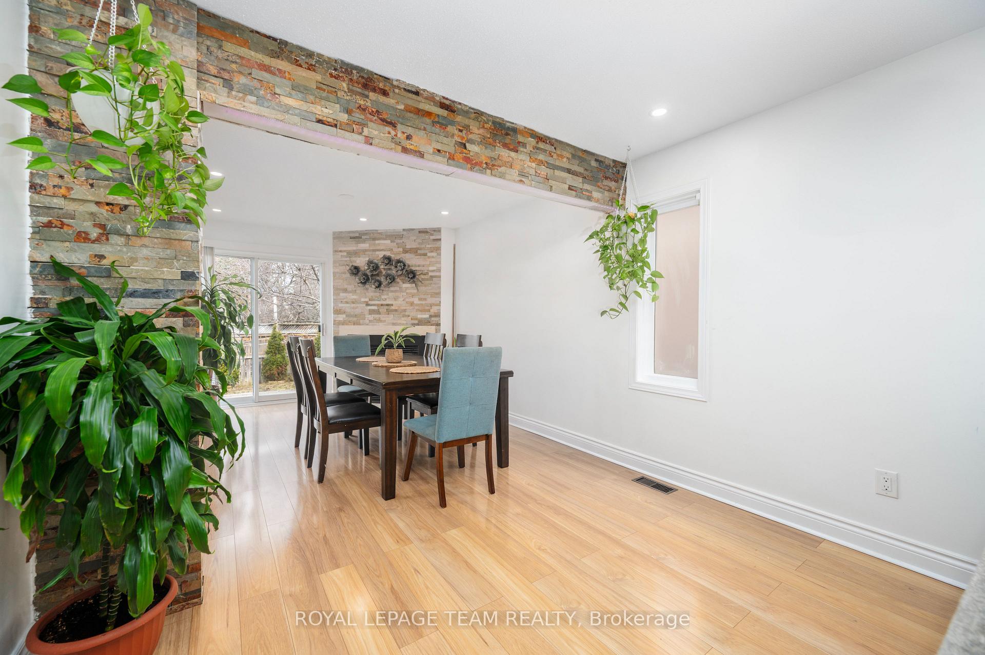 Photo 9 of 53 Havenhurst Crescent, Ottawa, Hunt Club Park/Greenboro — HOMEH