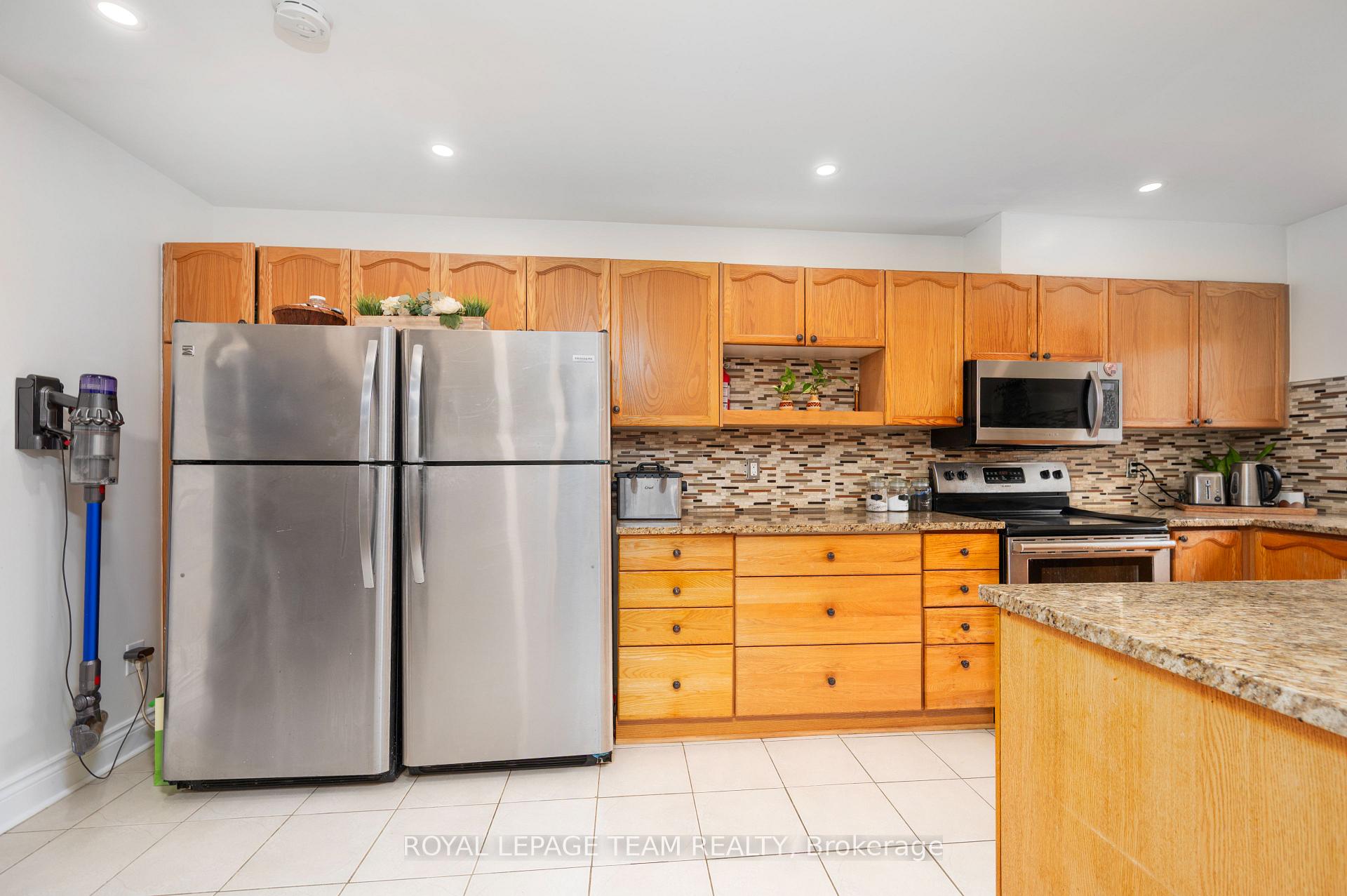Photo 14 of 53 Havenhurst Crescent, Ottawa, Hunt Club Park/Greenboro — HOMEH