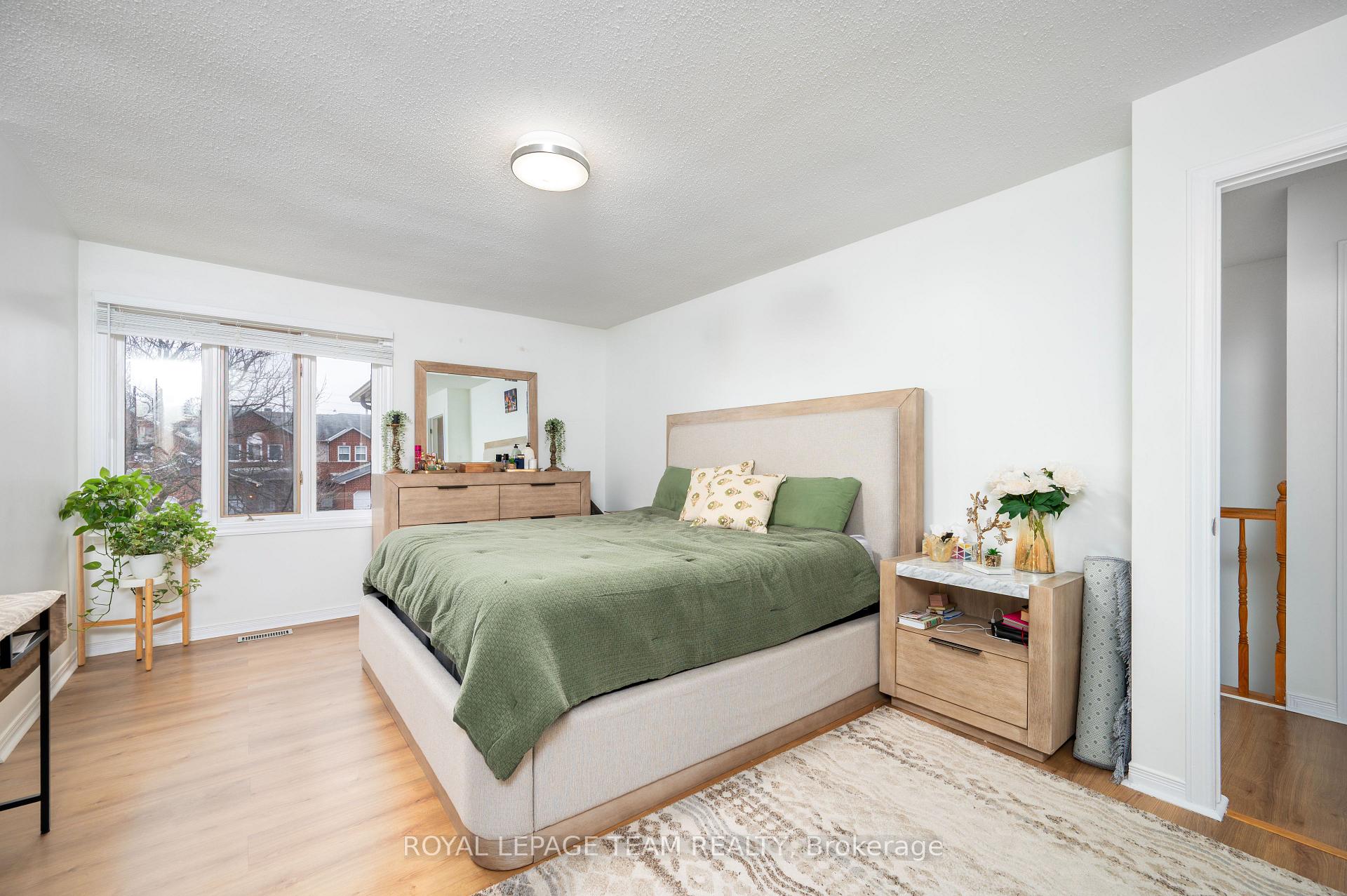 Photo 19 of 53 Havenhurst Crescent, Ottawa, Hunt Club Park/Greenboro — HOMEH