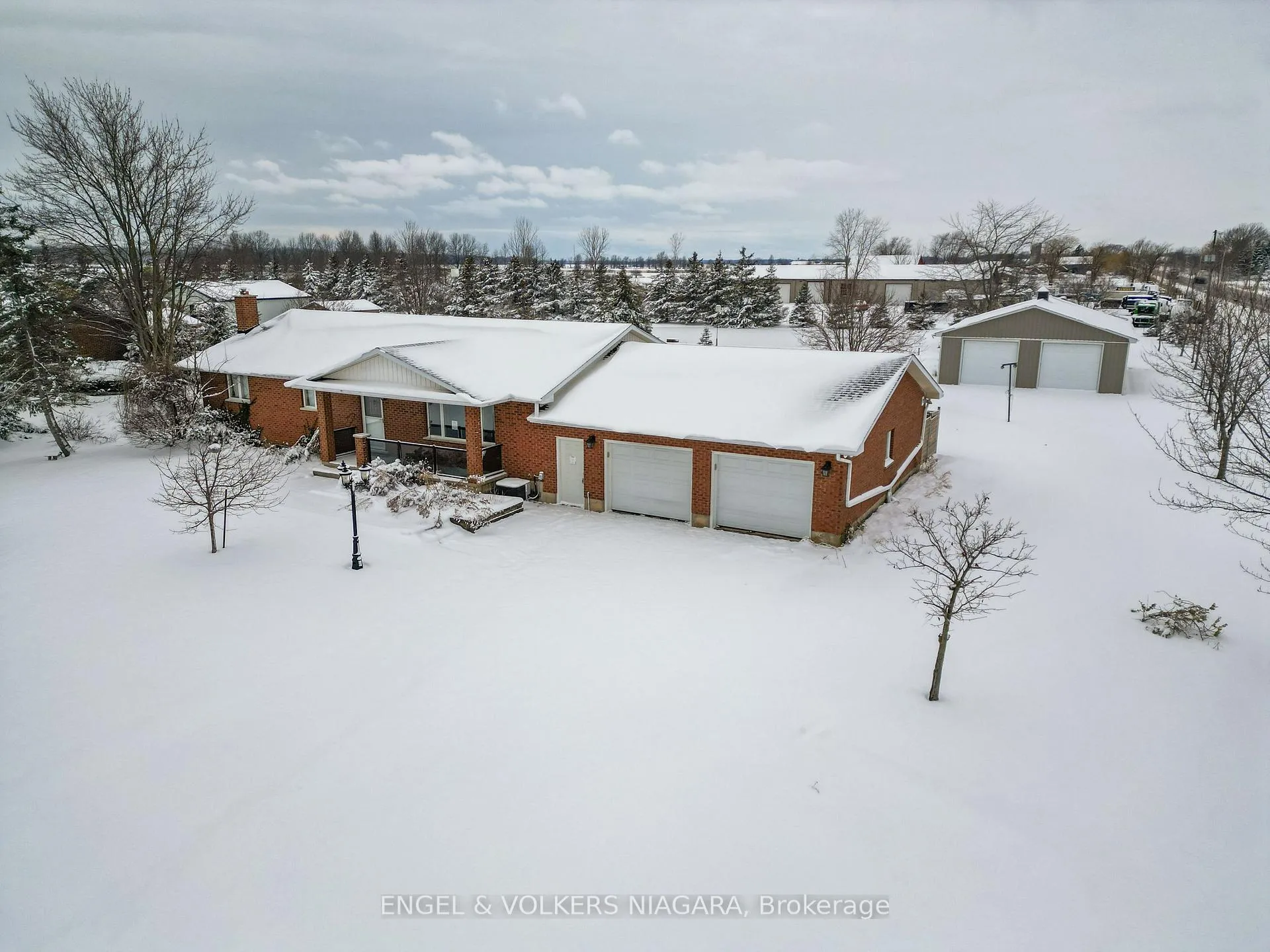 Photo 2 of 40298 Youngs Road N, Wainfleet, Marshville/Winger — HOMEH