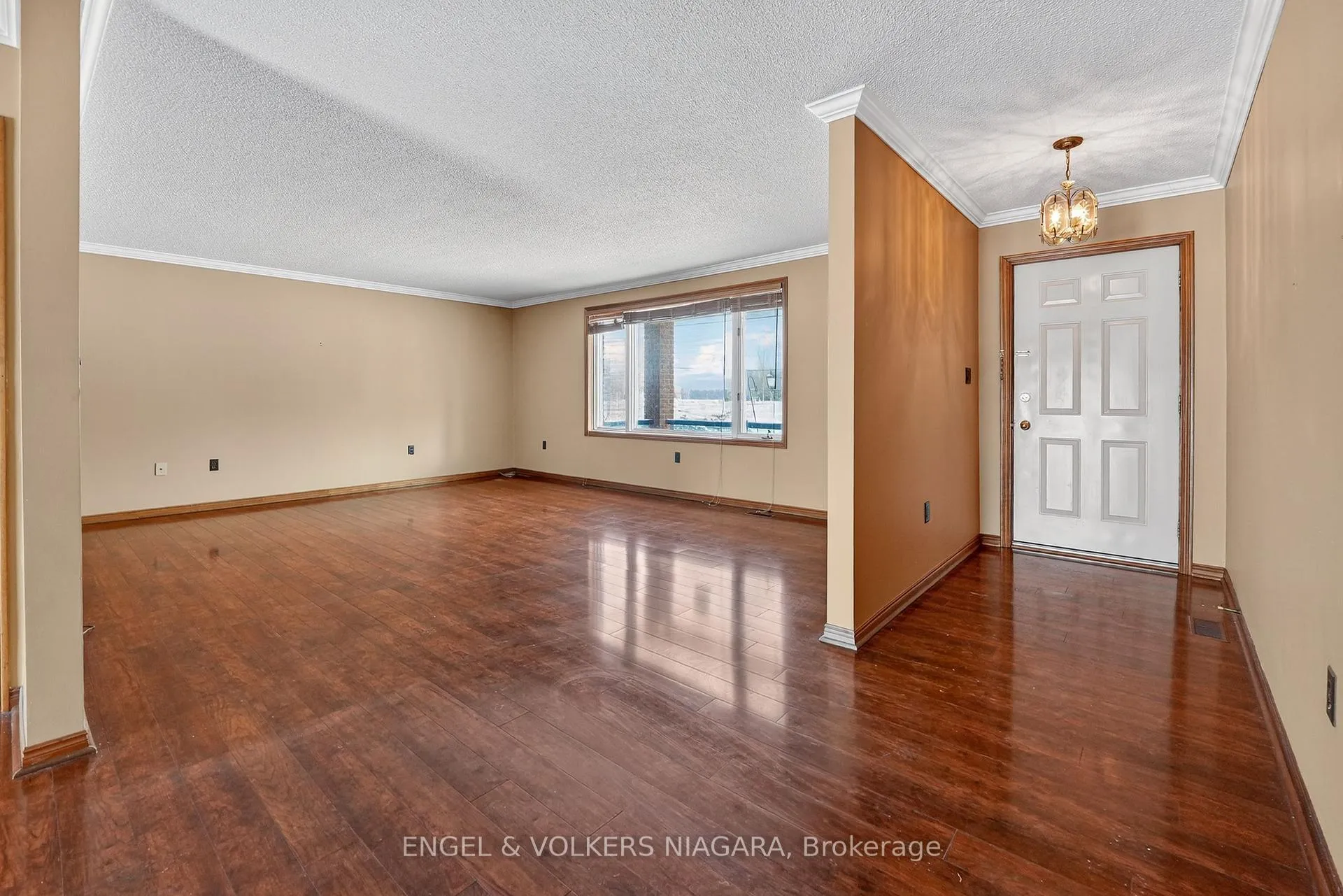 Photo 5 of 40298 Youngs Road N, Wainfleet, Marshville/Winger — HOMEH