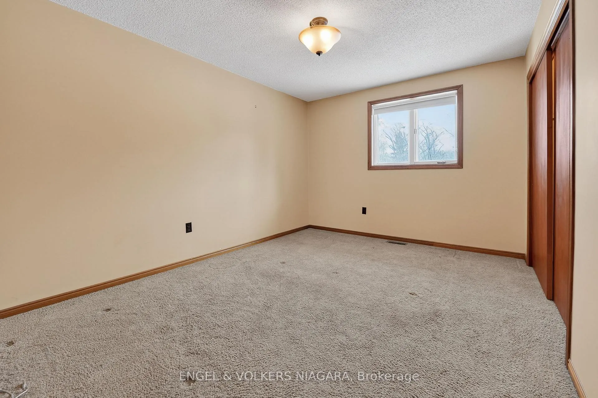 Photo 18 of 40298 Youngs Road N, Wainfleet, Marshville/Winger — HOMEH