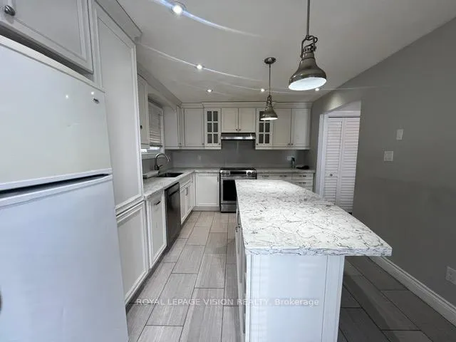 Photo 6 of Unit Upper, 461 Paddington Crescent, Oshawa, Centennial — HOMEH