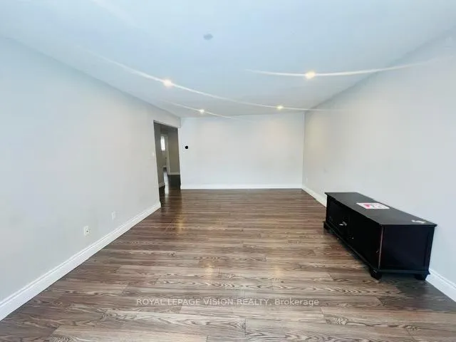 Photo 9 of Unit Upper, 461 Paddington Crescent, Oshawa, Centennial — HOMEH
