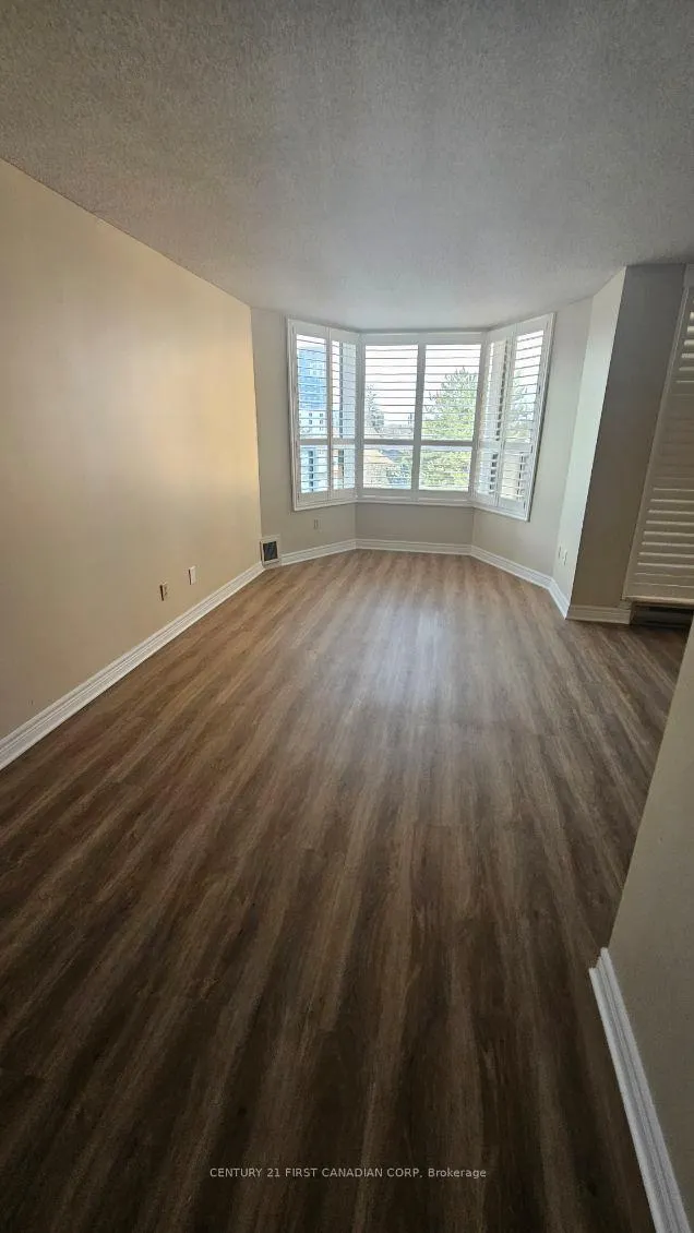 Photo 2 of Unit 412, 600 Talbot Street, London, East F — HOMEH