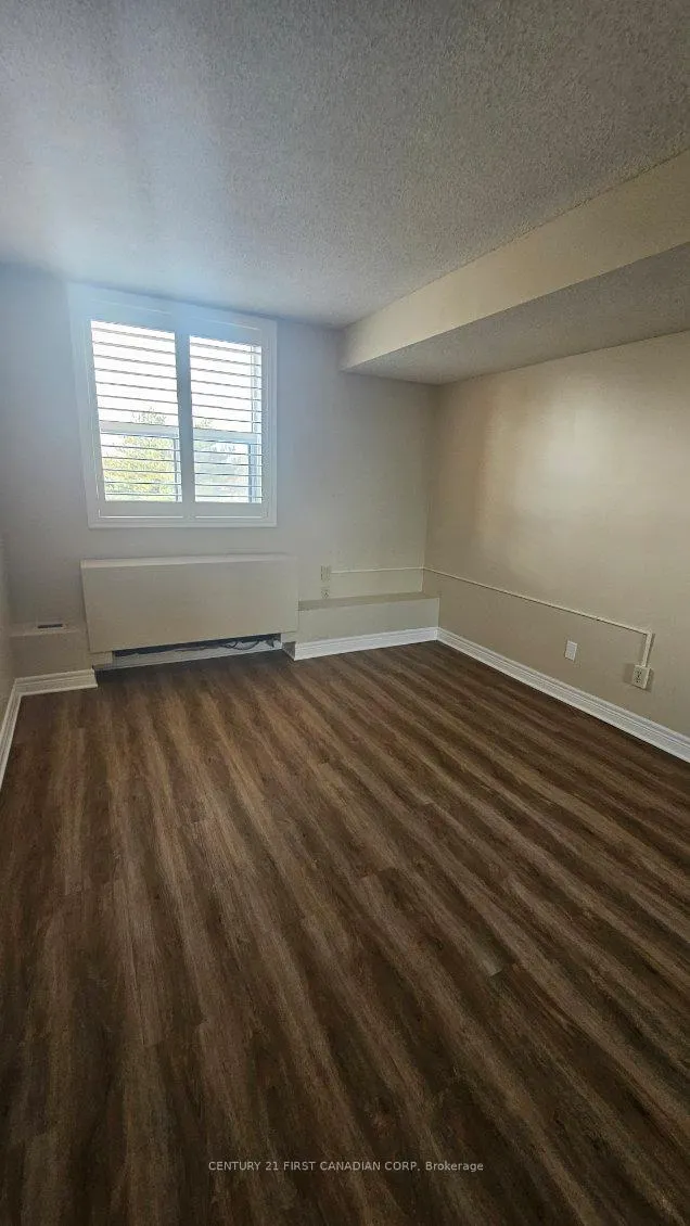 Photo 5 of Unit 412, 600 Talbot Street, London, East F — HOMEH