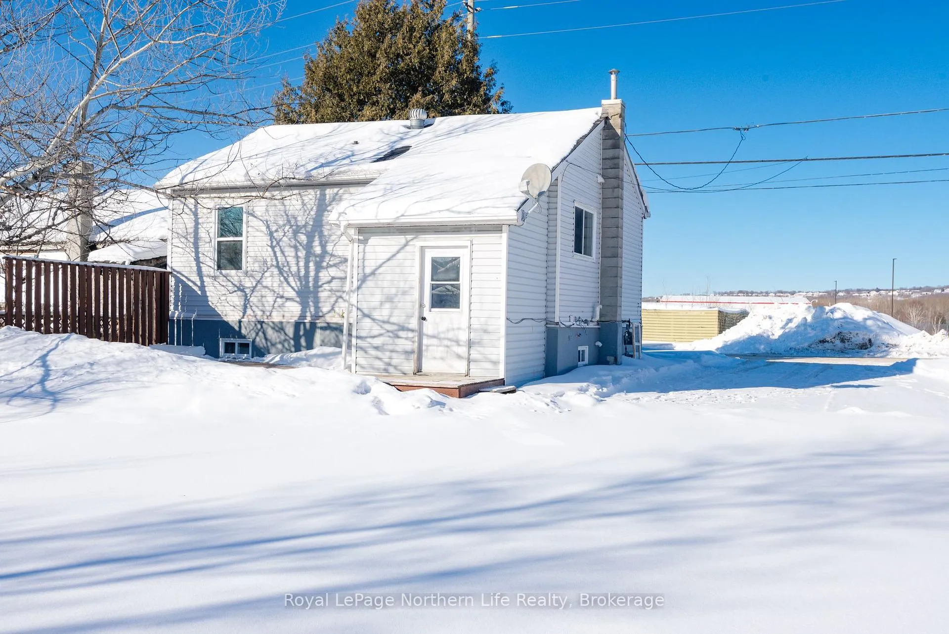 Photo 27 of 1631 Cholette Street, North Bay, Birchaven — HOMEH