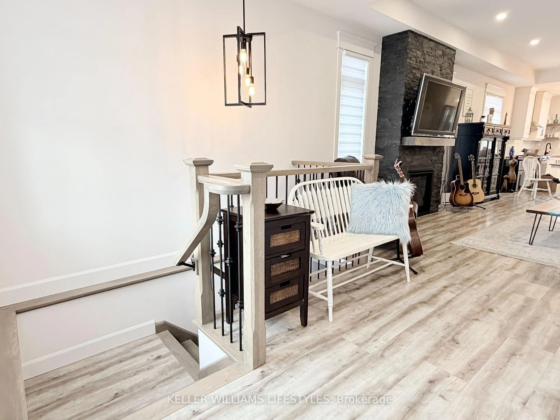 Photo 3 of Unit 41, 159 Collins Way, Strathroy-Caradoc, SE — HOMEH