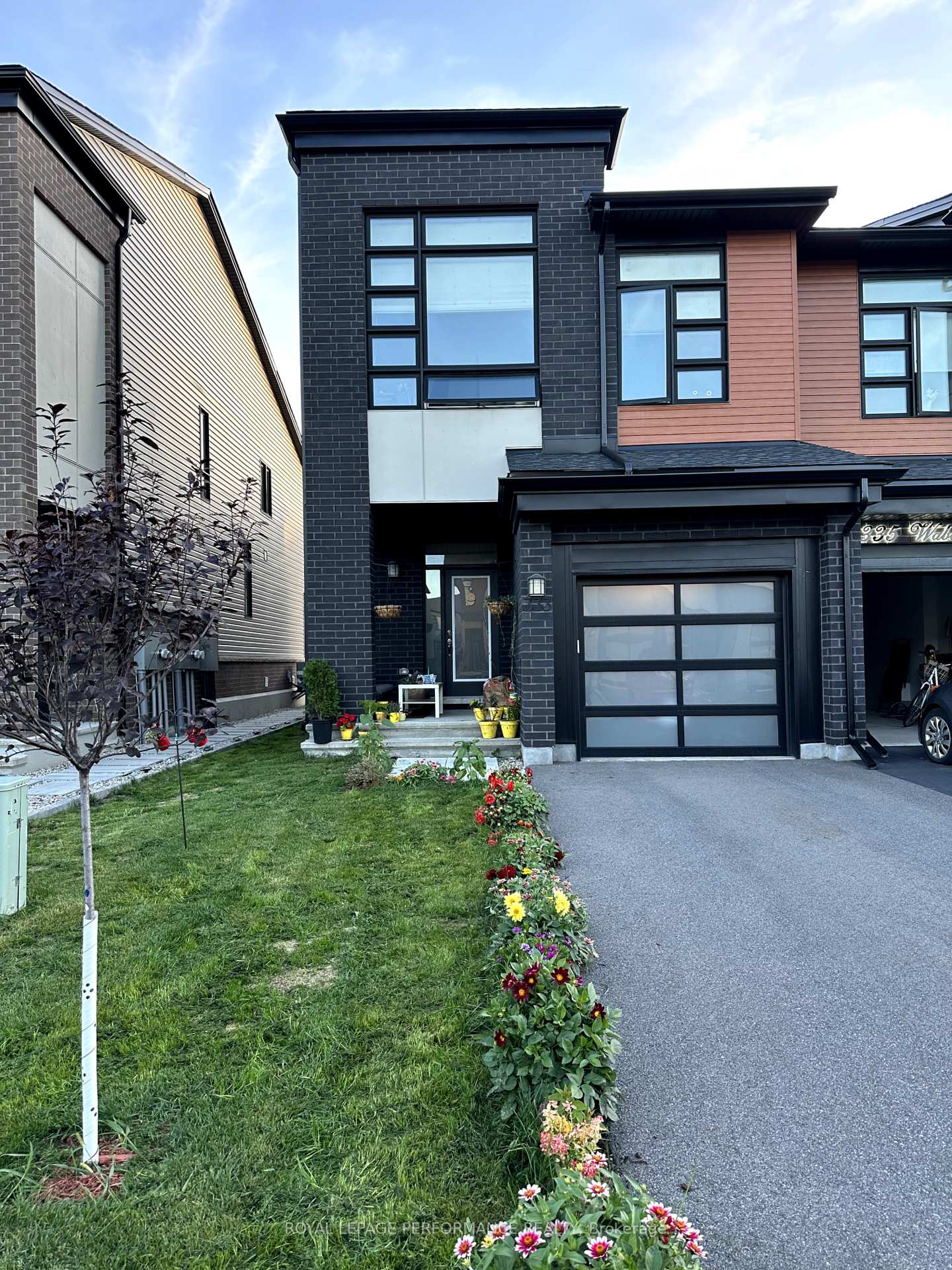 Photo 2 of 333 Wabasso Lane, Ottawa, Leitrim — HOMEH