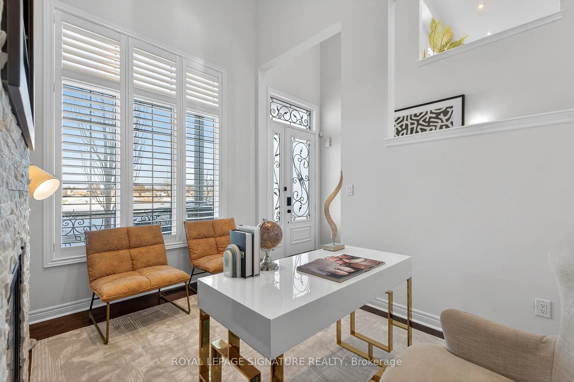 Photo 5 of 34 Gesher Crescent, Vaughan, Patterson — HOMEH