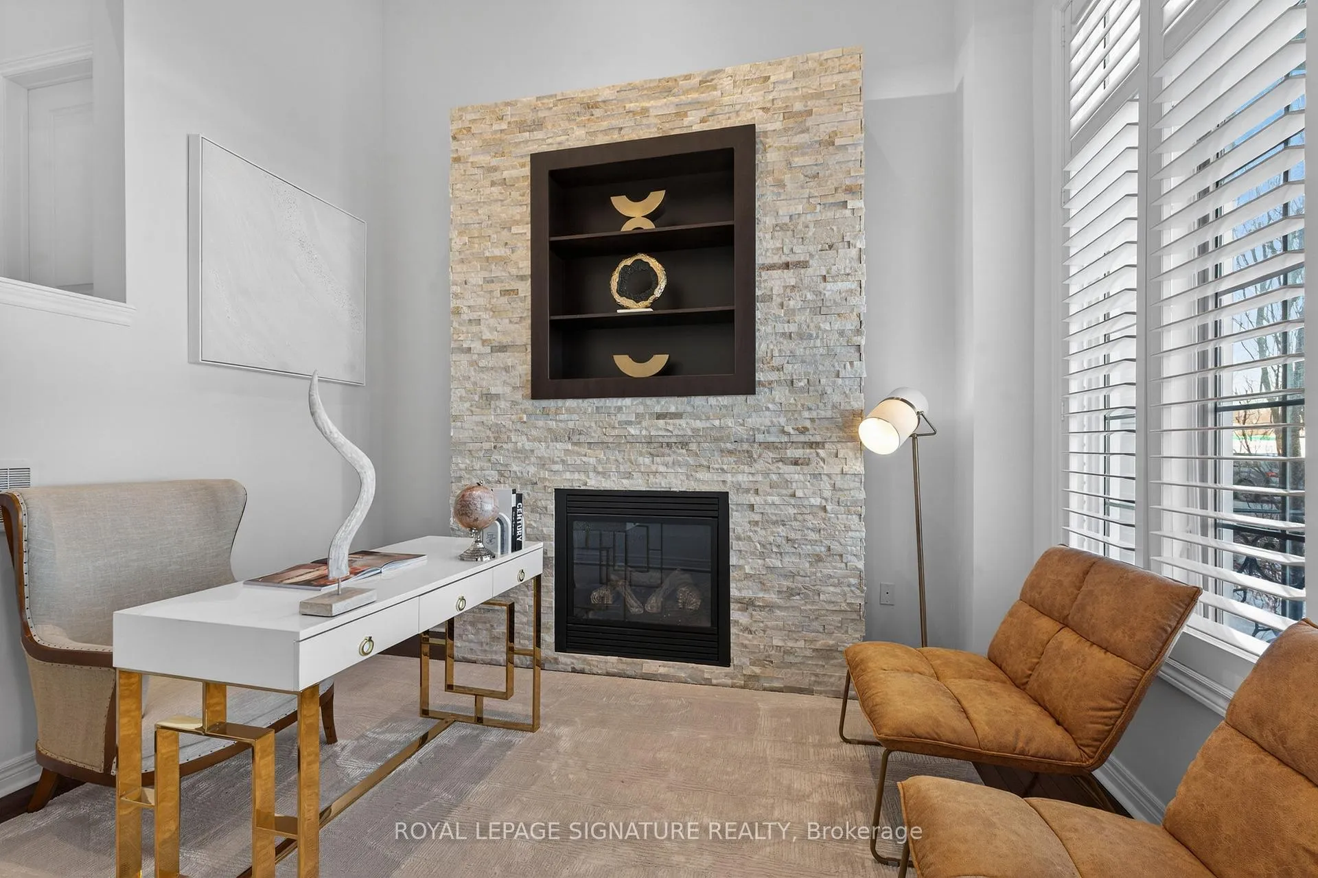 Photo 6 of 34 Gesher Crescent, Vaughan, Patterson — HOMEH