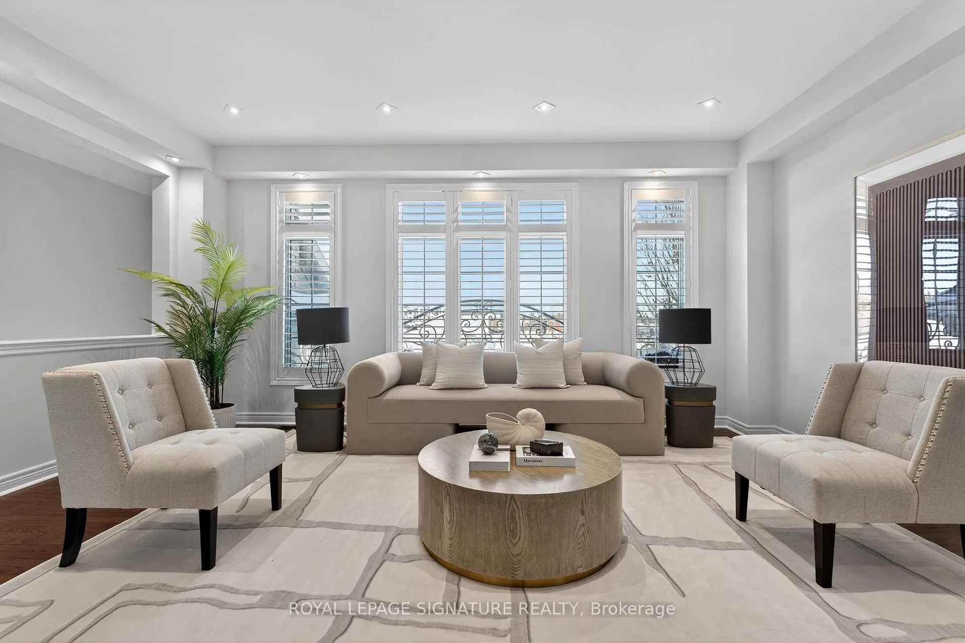 Photo 8 of 34 Gesher Crescent, Vaughan, Patterson — HOMEH