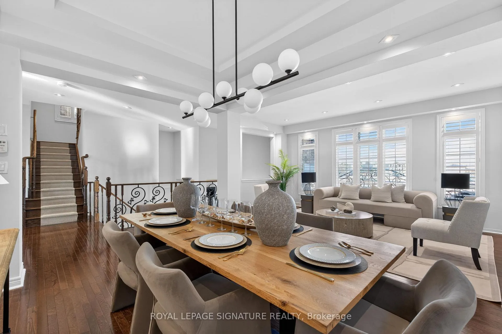 Photo 11 of 34 Gesher Crescent, Vaughan, Patterson — HOMEH