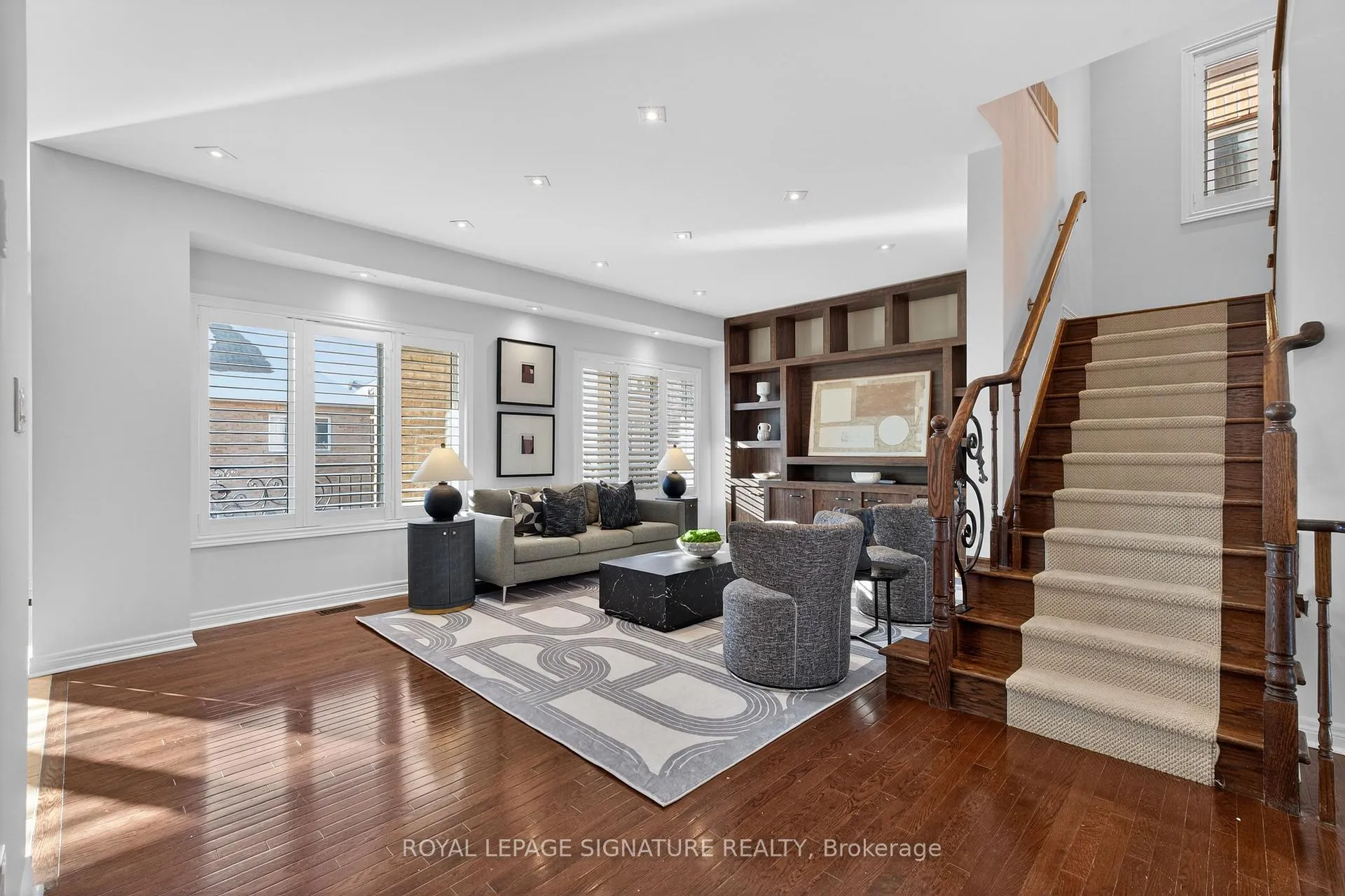 Photo 13 of 34 Gesher Crescent, Vaughan, Patterson — HOMEH