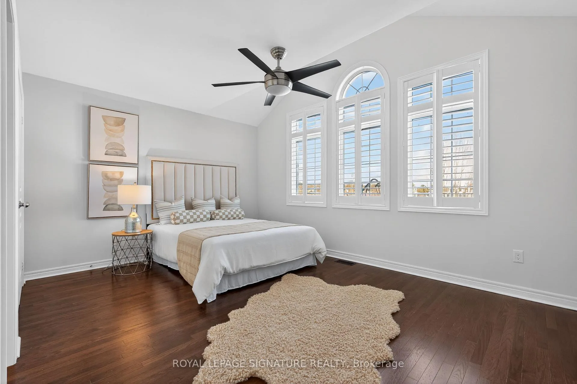 Photo 37 of 34 Gesher Crescent, Vaughan, Patterson — HOMEH
