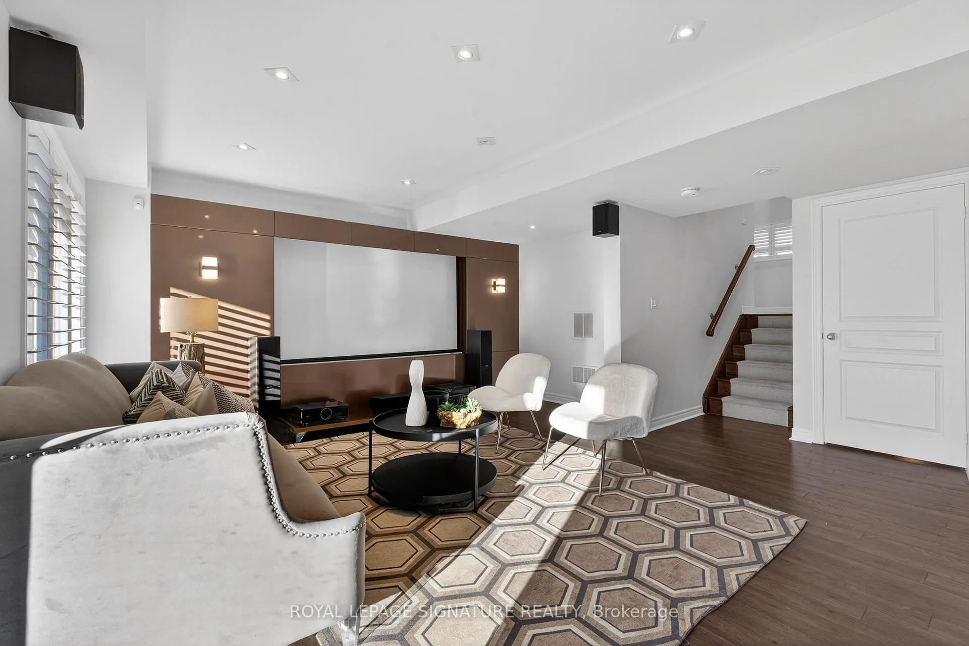 Photo 44 of 34 Gesher Crescent, Vaughan, Patterson — HOMEH